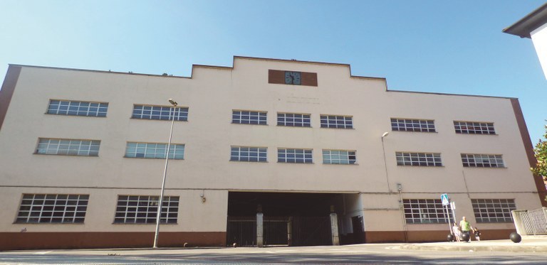 El Ayuntamiento de Arrasate abre un concurso para pintar un mural en la fachada oeste de Kulturola — Ayuntamiento de Mondragón