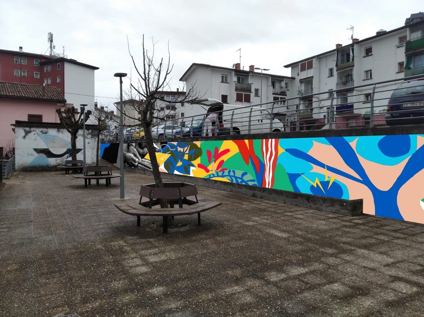 248 vecinos/as participan en el proceso participativo para elegir el mural que se pintará en la plaza del Hogar del Jubilado Toki Argi