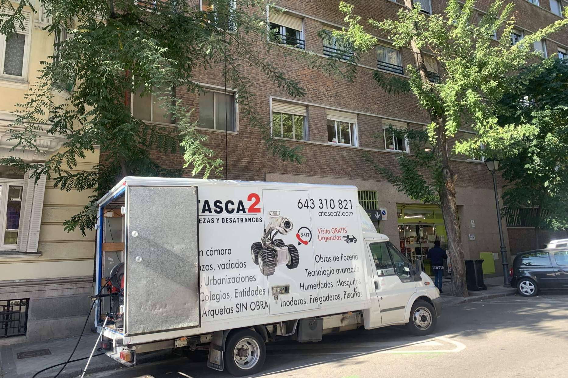 Atasca2 es una compañía profesional que ofrece servicios de desatascos urgentes en Brunete