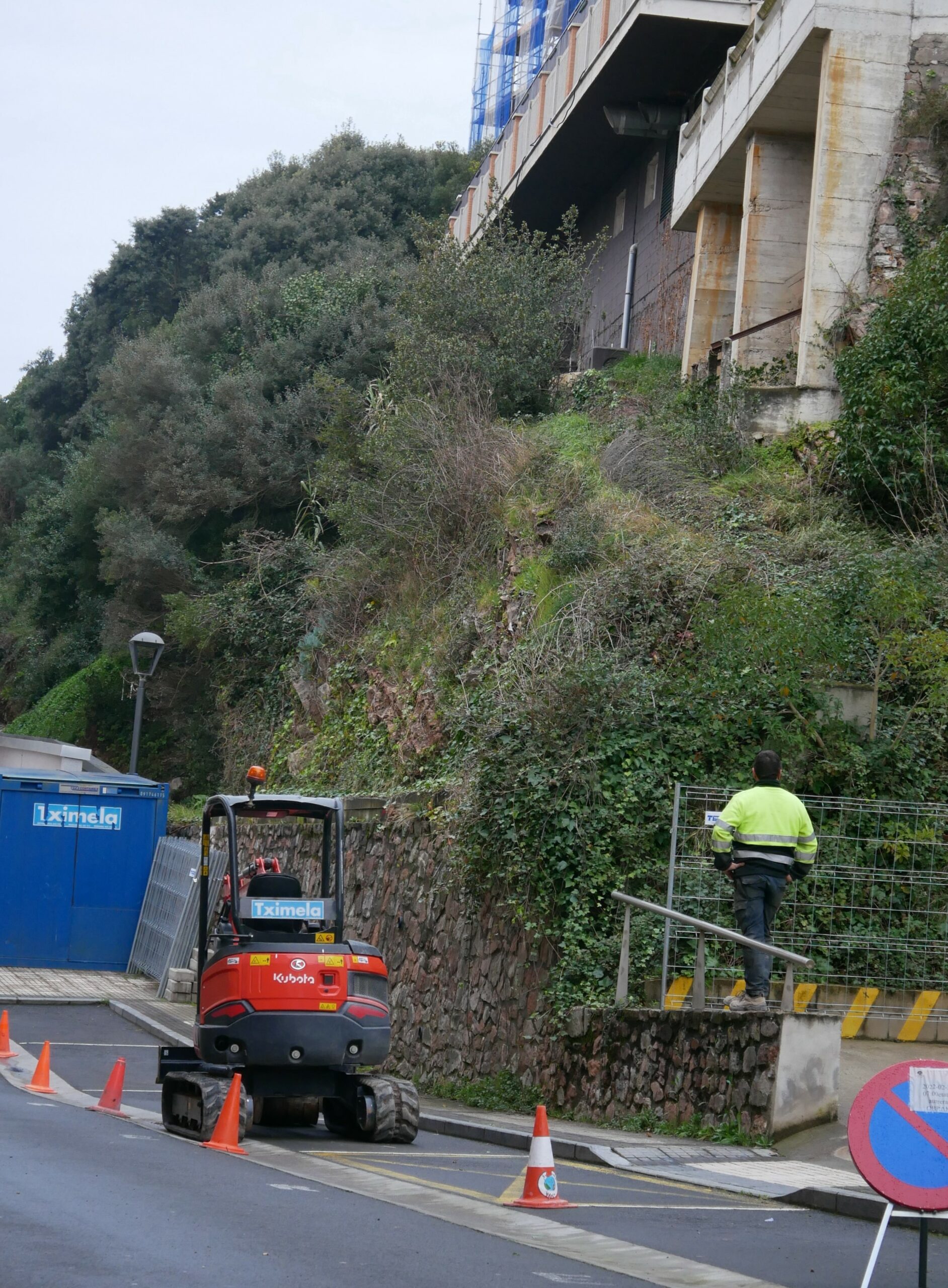 El Ayuntamiento inicia las obras del ascensor de la calle San Telmo — Zumaia