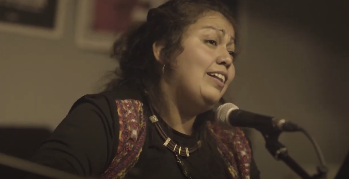Emakume Txokoa da comienzo al programa del 2022 con la actuación musical 'La encendida' de Celeste Agüero el 18 de febrero
