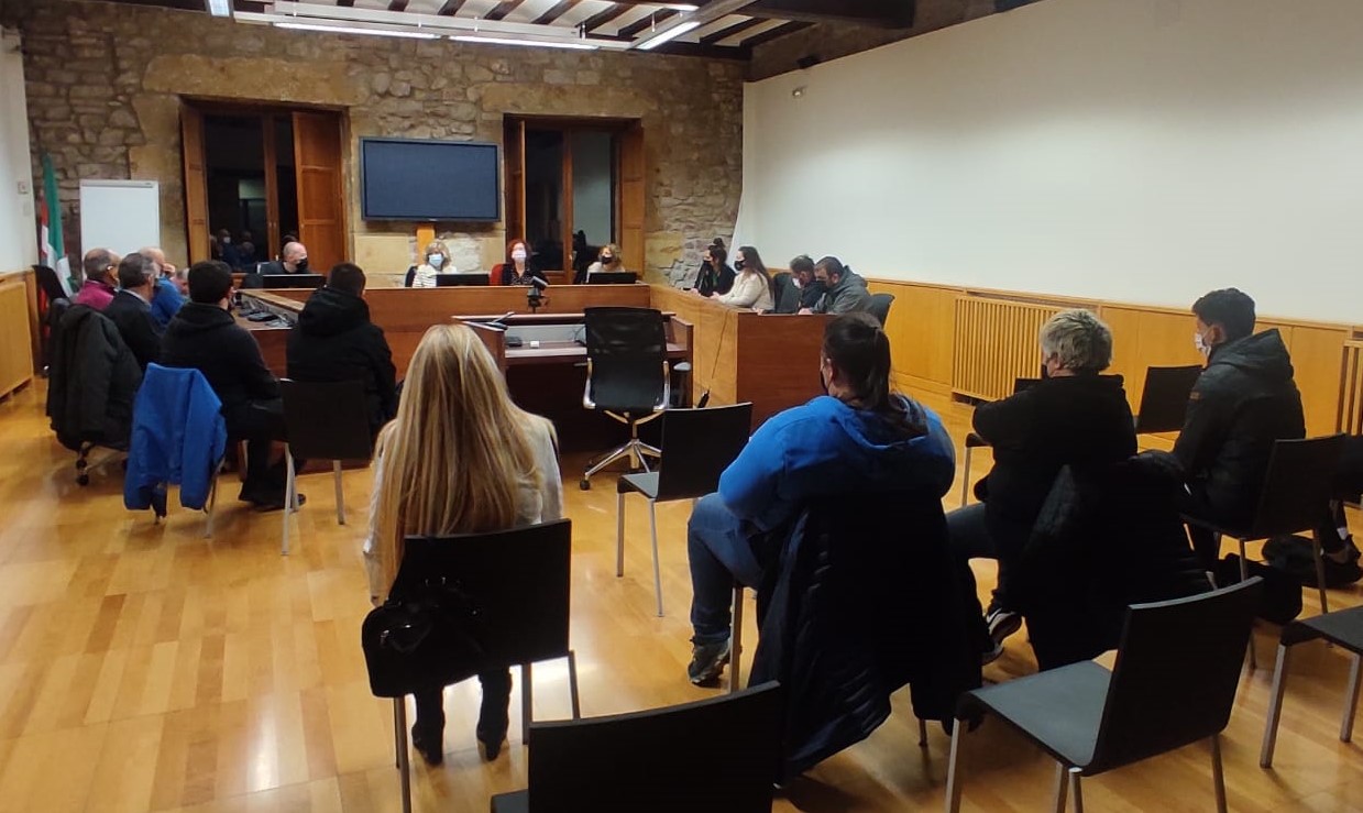 Los agentes locales y el Ayuntamiento han comenzado a organizar el programa de los santelmos — Zumaia