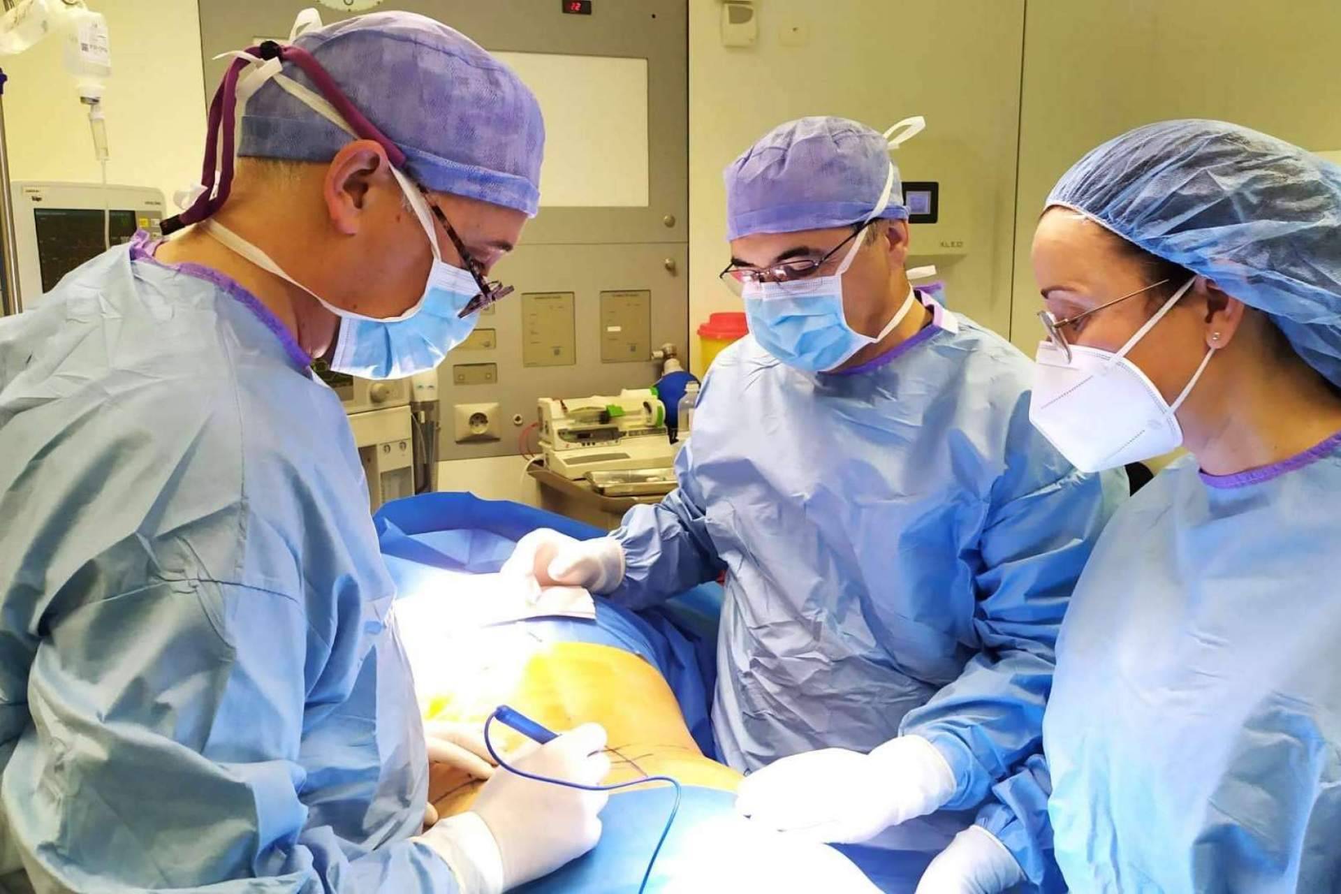 Los cirujanos plásticos Albert Samper y Antoni Roldán se unen en Barcelona para formar A2Clinic