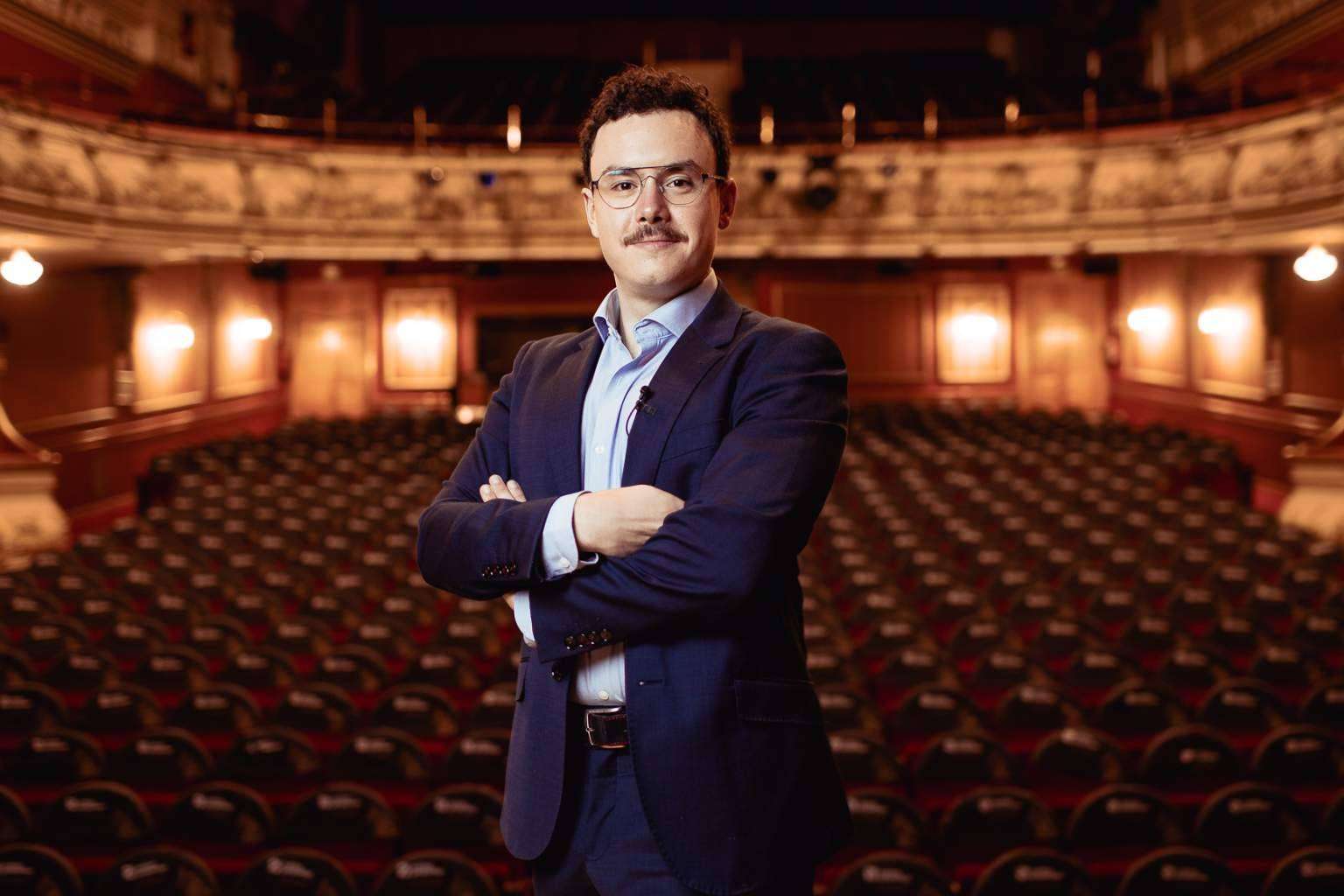 El campeón de España de oratoria que consigue 1 millón de seguidores en TikTok, Fernando Miralles