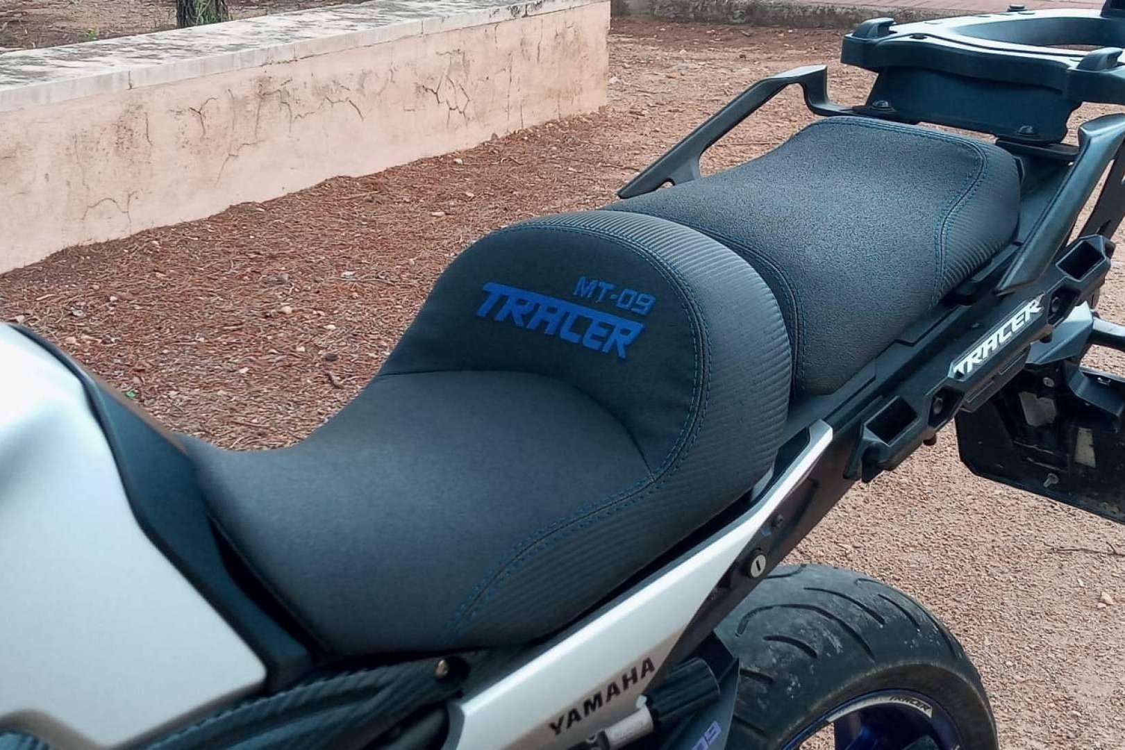 Disfrutar de los viajes largos con los asientos cómodos para moto de JM Fundas