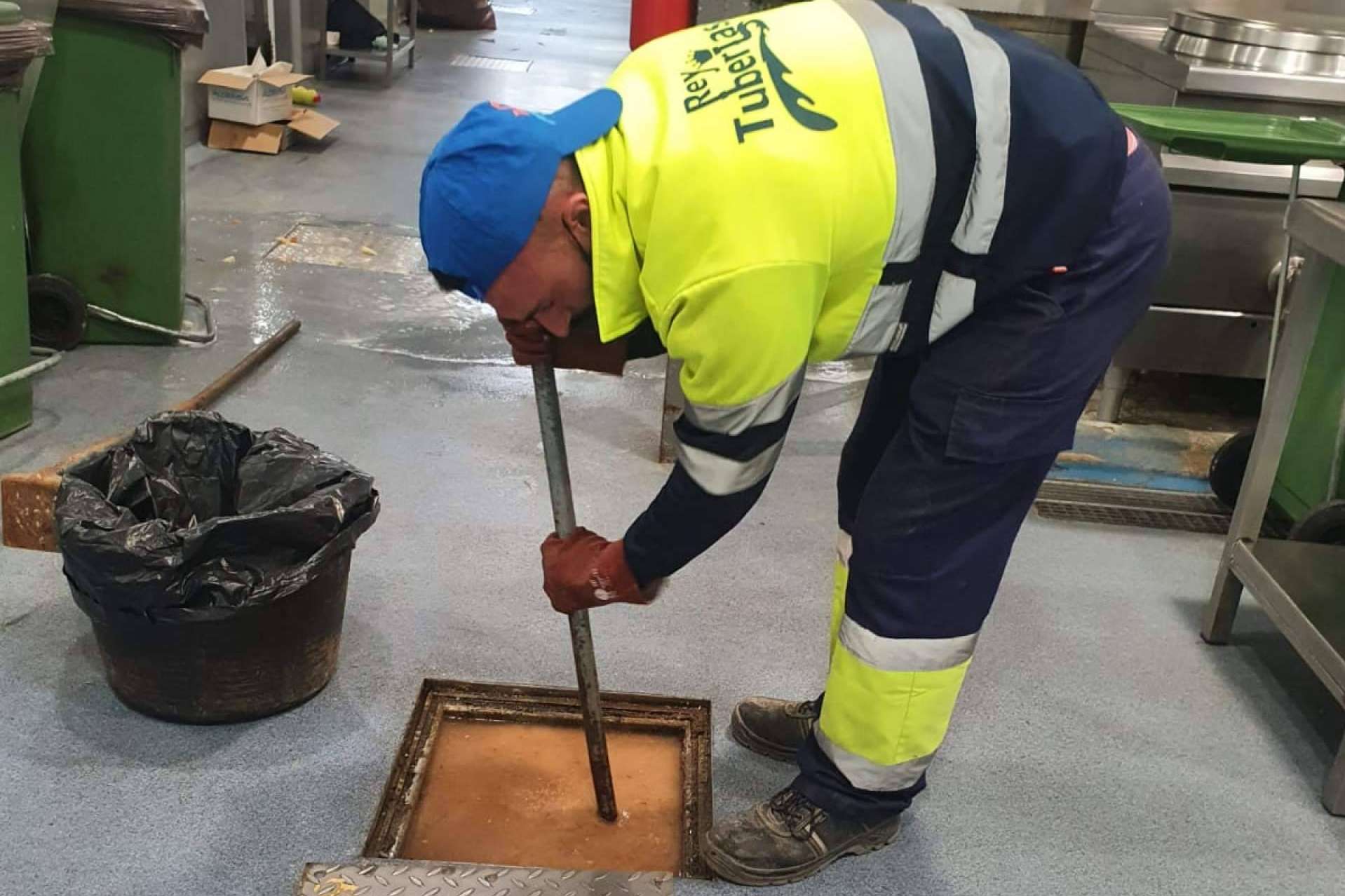 Los especialistas en desatoro de fregadero, arqueta, WC e inspección con cámara de Rey Tuberías