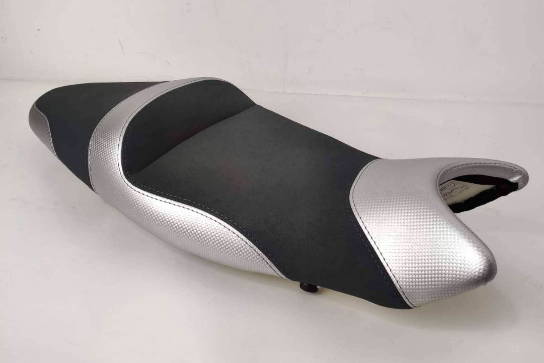 Tapizado asiento de moto online, por JM-FUNDAS