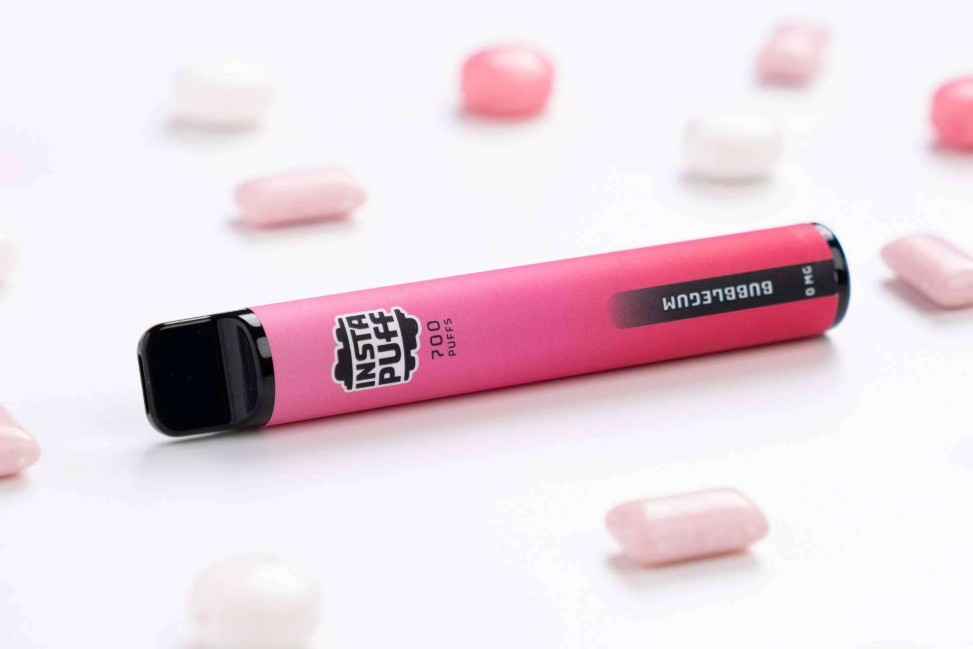 La marca de vapers Insta Puff ayuda a dejar de fumar, disponible en Aroma King