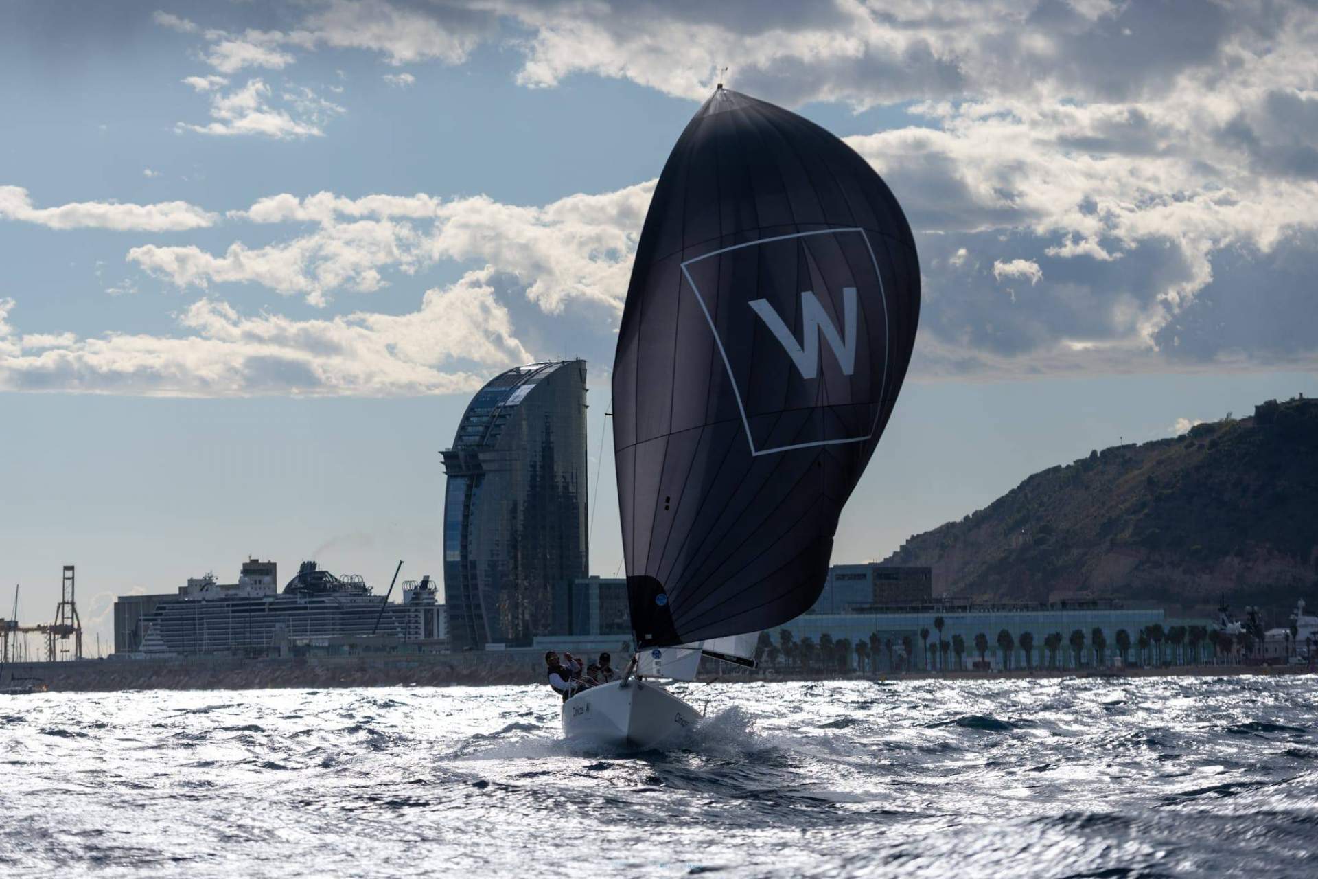'Clínicas W Sailing Team', el nuevo equipo de regatas que se estrena en el mundial de J70