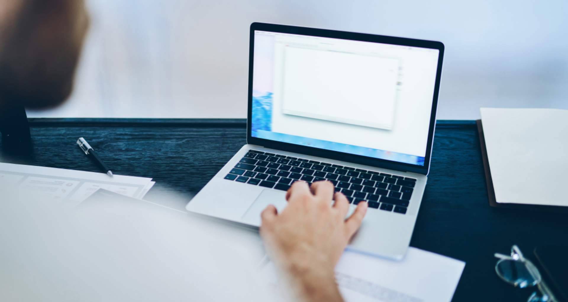 josenrique.es  ofrece preparación para el examen de auxiliar administrativo