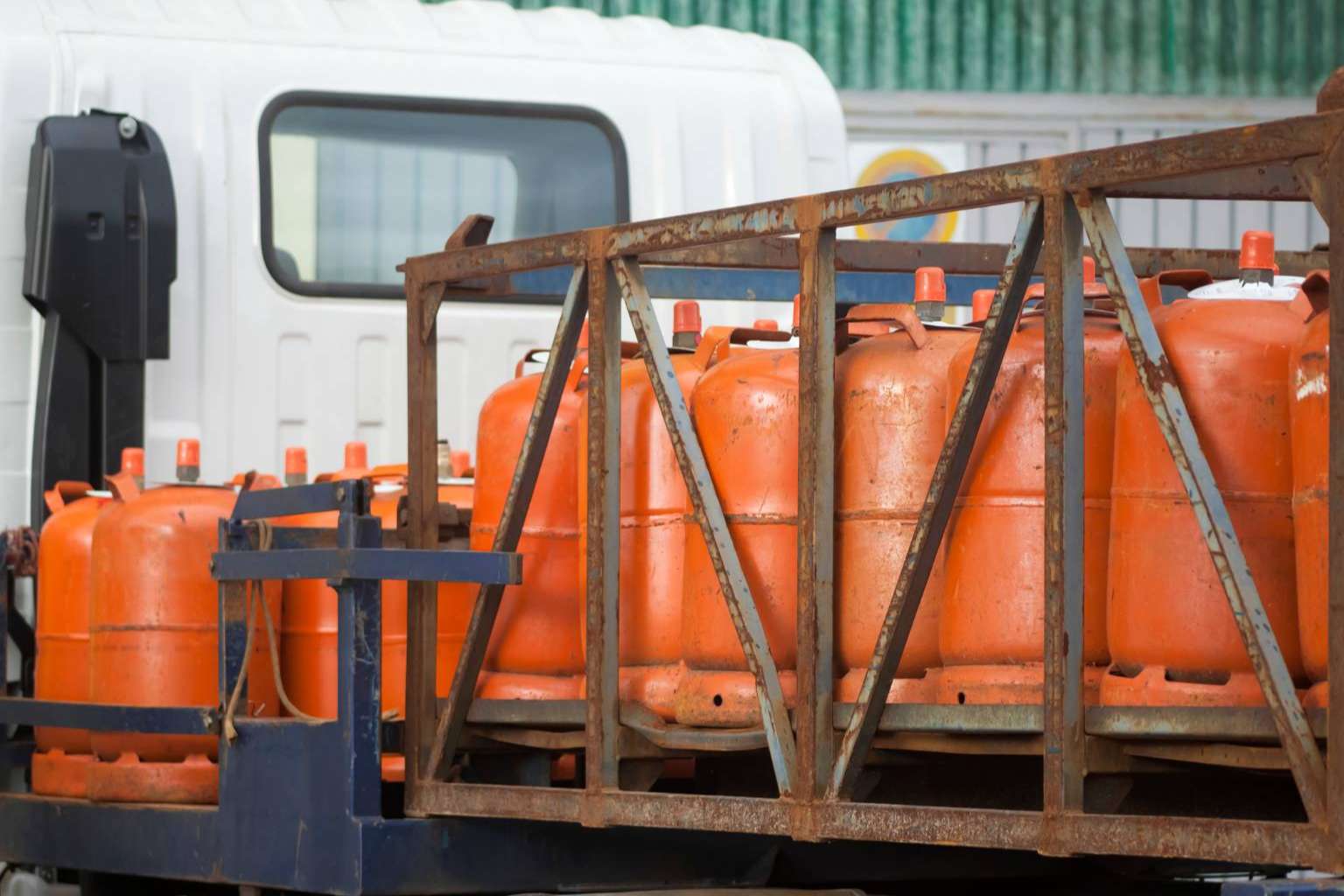 Webparainmigrantes muestra los precios de las bombonas de butano