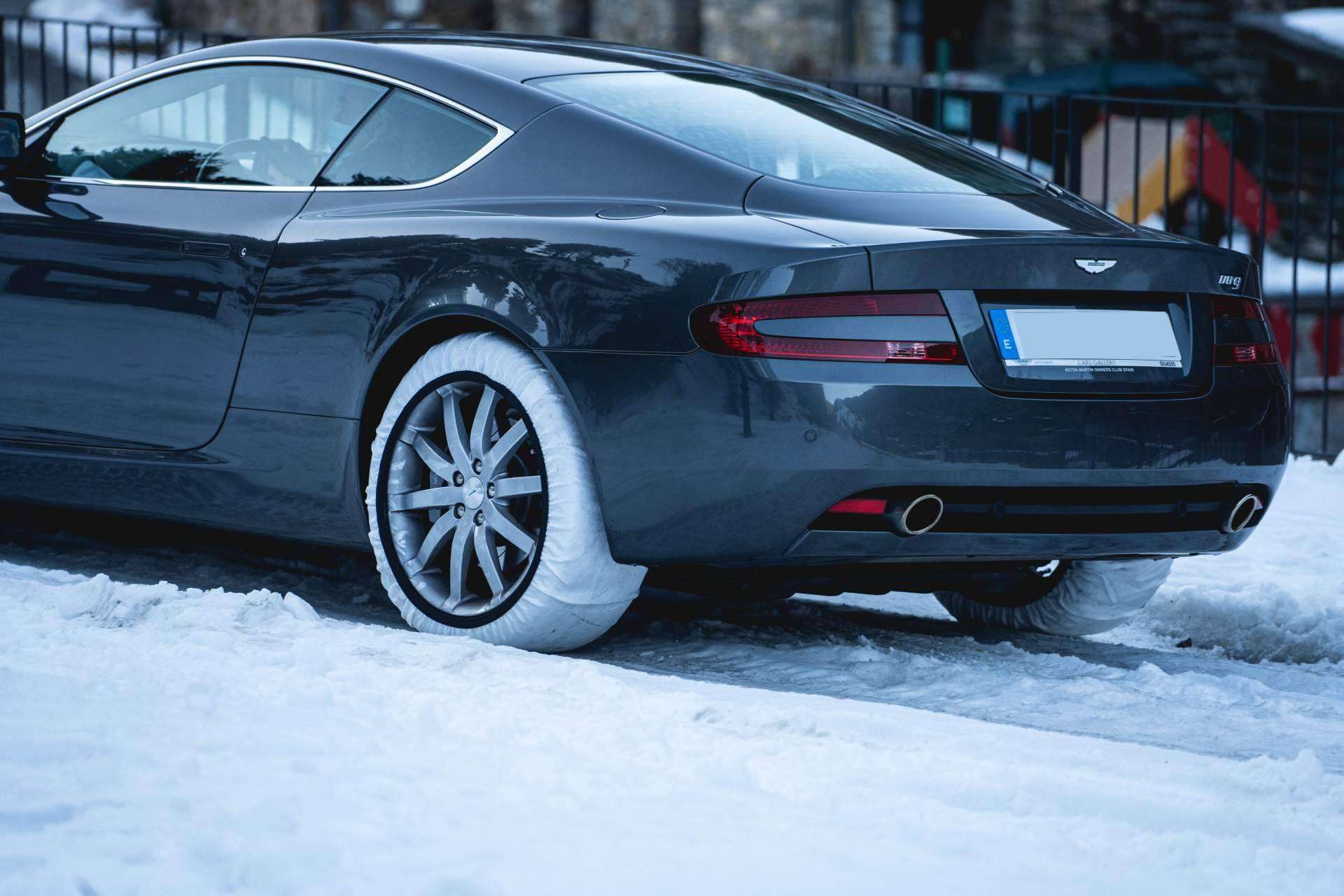 Un imprescindible para equipar el automóvil y prepararlo para la nieve son las cadenas para nieve