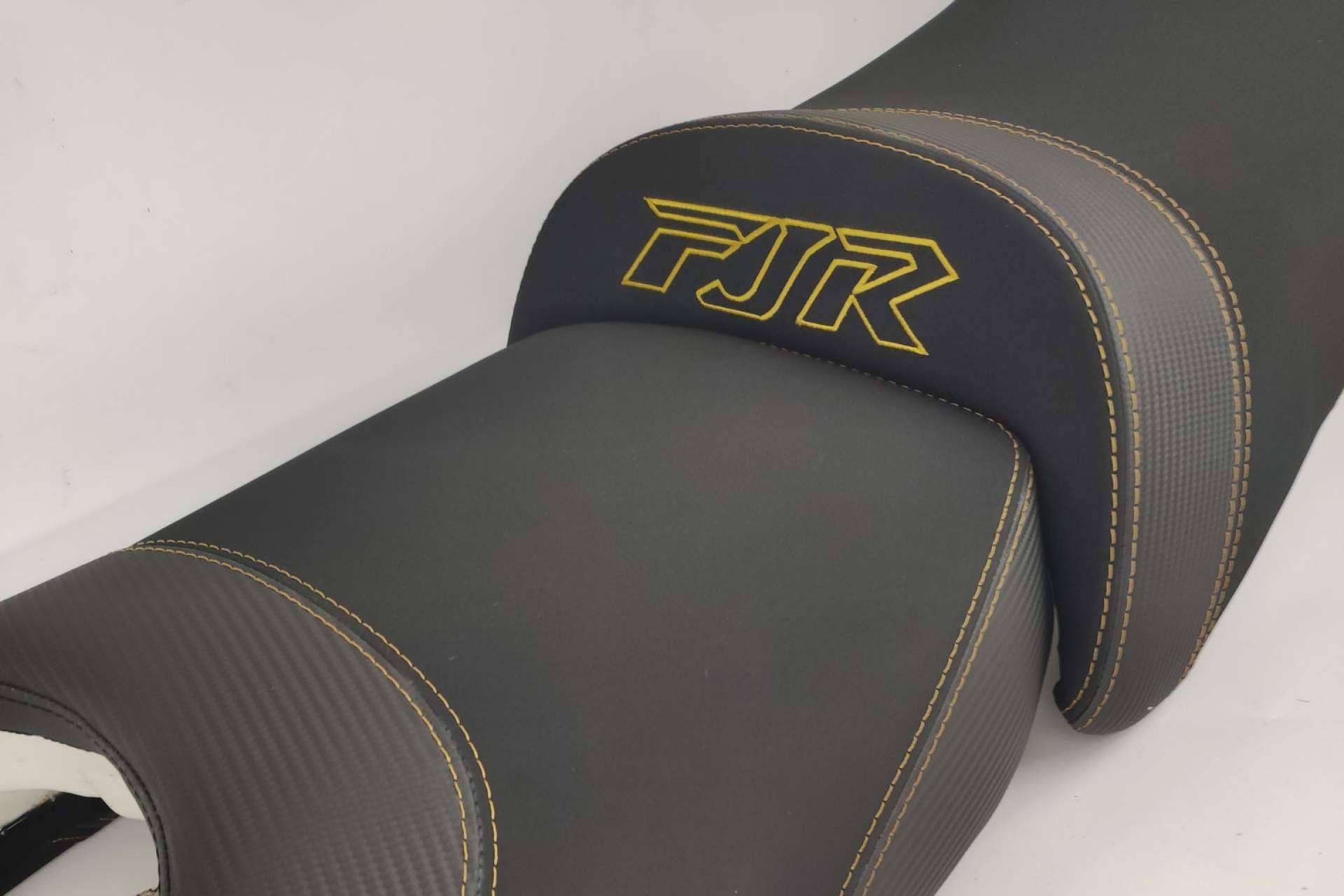 Personalización de funda de asientos para la moto, de la mano de JM-FUNDAS