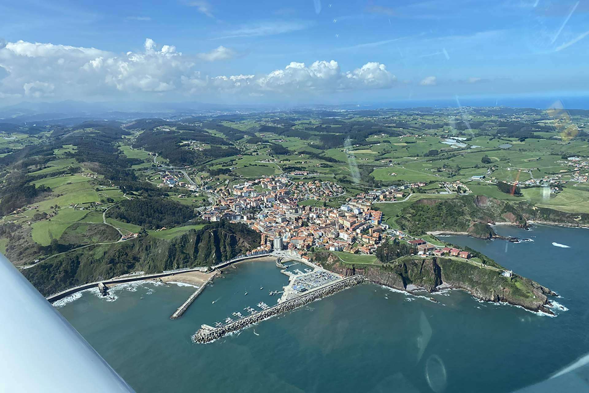 Los cursos de pilotaje de ultraligero de Asturfly para volar en Asturias