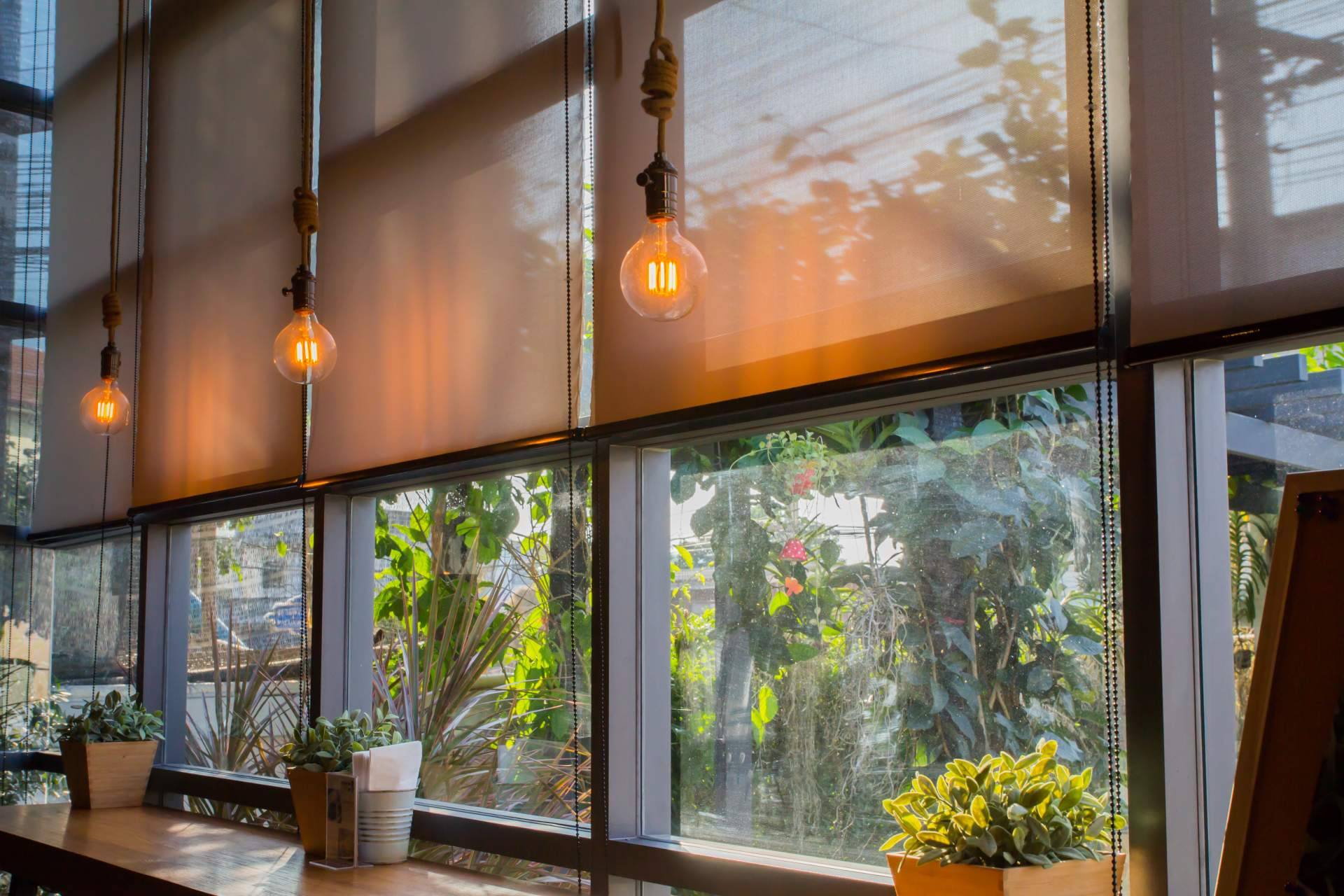 Estores para cortinas de cristal y terrazas acristaladas con la empresa Proftek