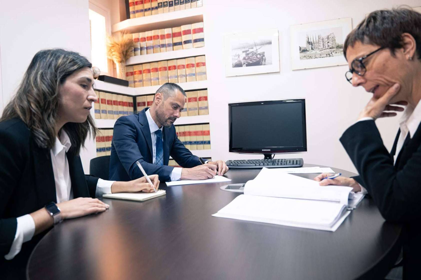 Obtener una indemnización por despido improcedente superior a la legal, con Bravo Advocats