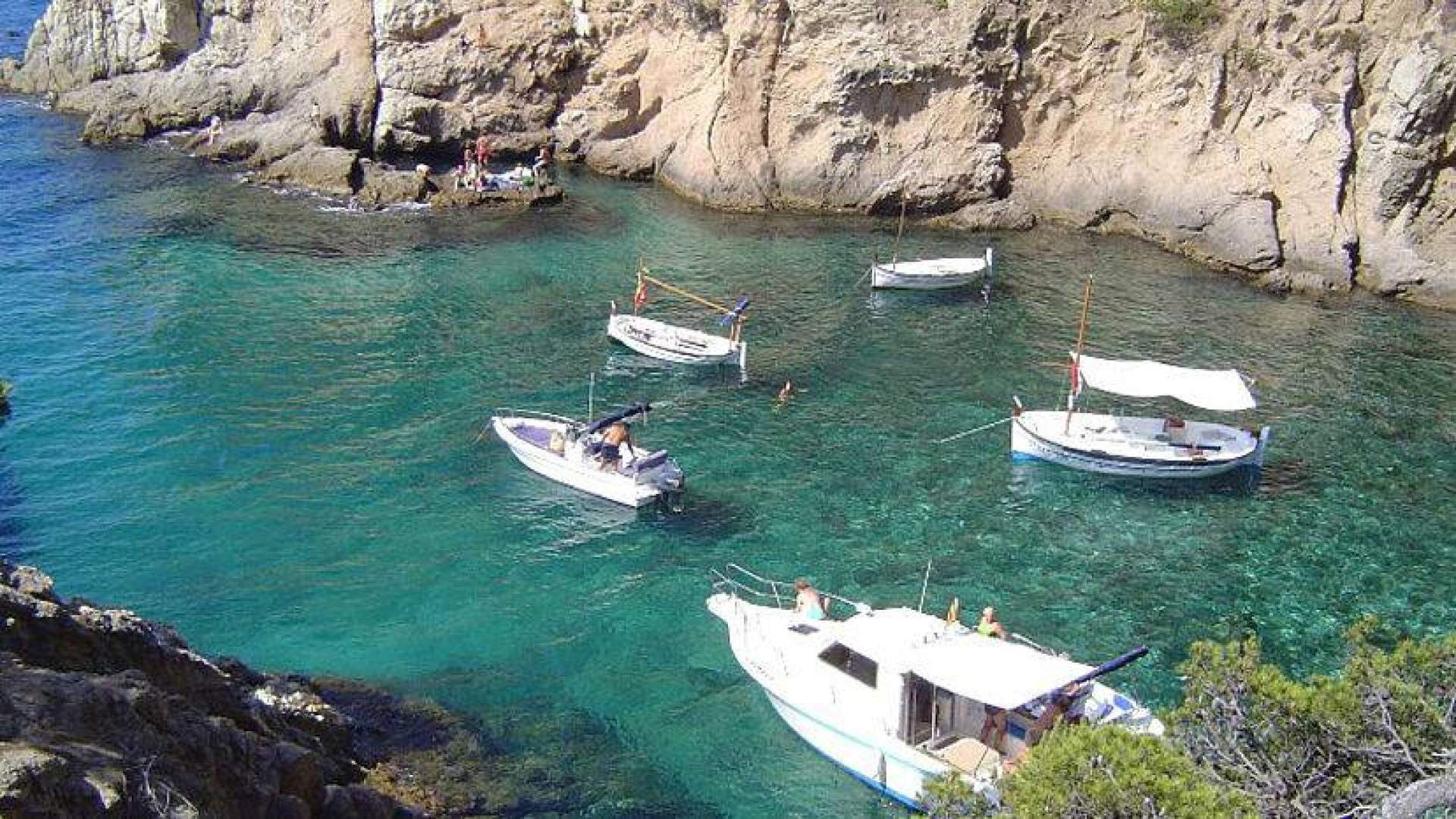 Los principales beneficios derivados de la venta de embarcaciones de la empresa Motonàutica Manel en Cadaqués