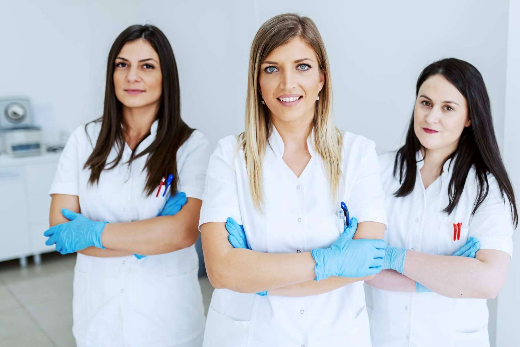 Formación en Medicina Estética con diploma universitario, de la mano de Dermasthetic
