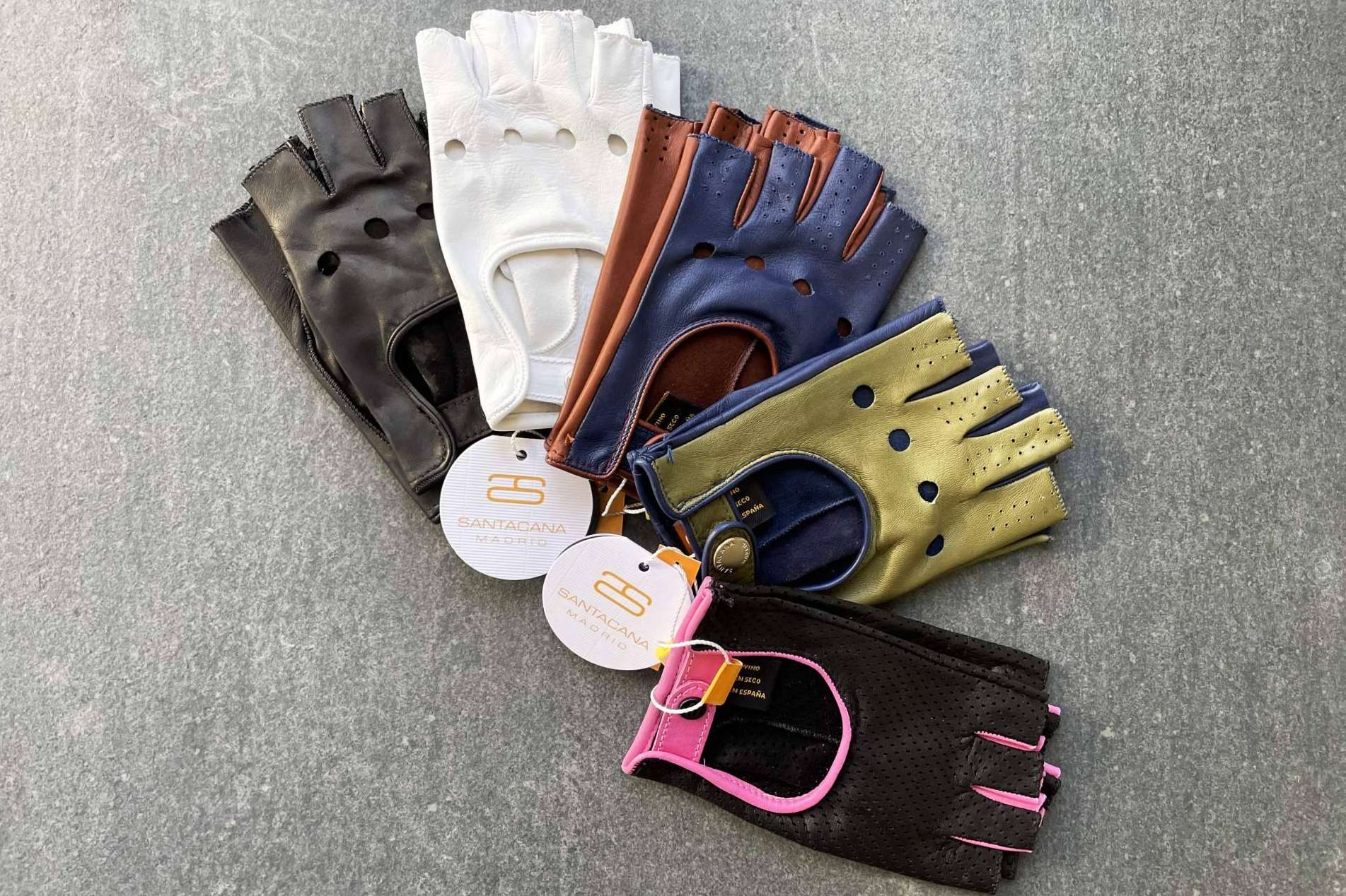 El amplio catálogo de guantes de conducir para el verano de los que dispone Santacana