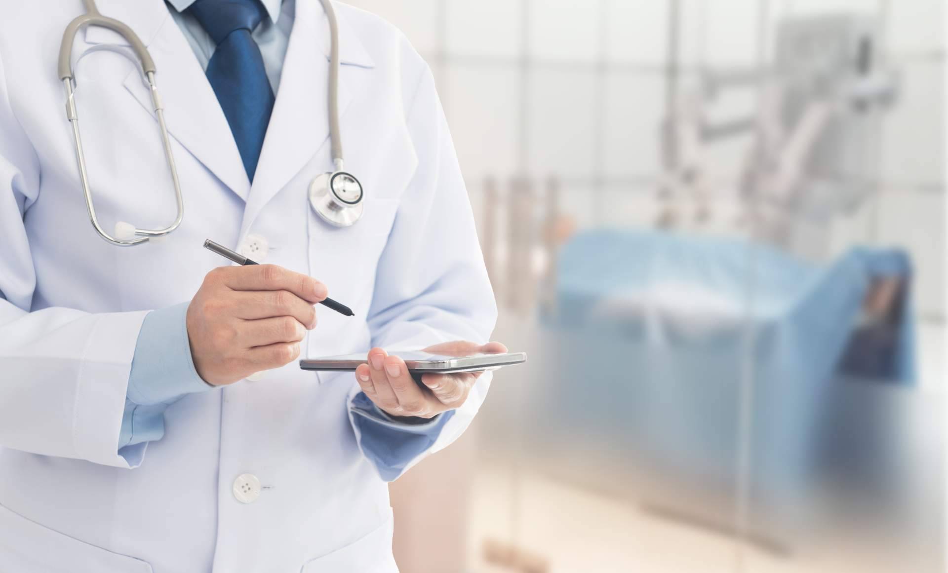 El uso de asistentes virtuales para solucionar problemas de salud, por CareMe AT Home