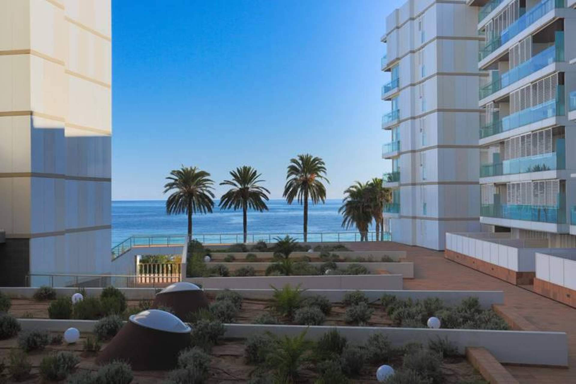 Eactivos.com publica en su plataforma apartamentos en primera línea de playa en una de las zonas más conocidas de Ibiza