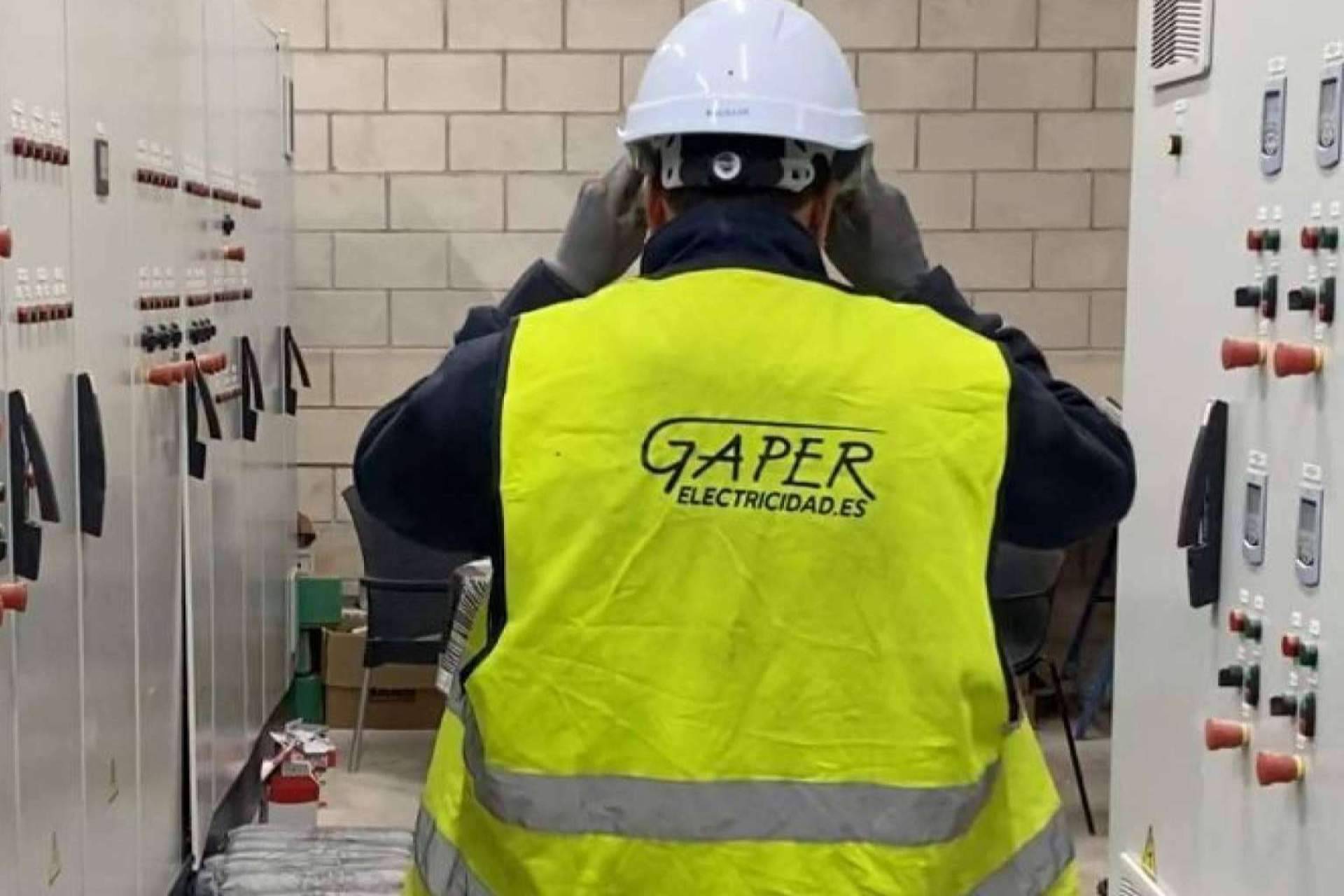 Los especialistas de Gaper Electricidad realizan instalaciones eléctricas industriales y domótica