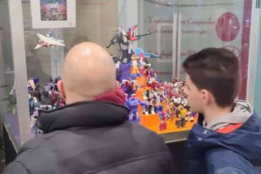 El Mercado del Juguete de Madrid presenta la fusión más inesperada, Tramperos de Connecticut y Cybertronica