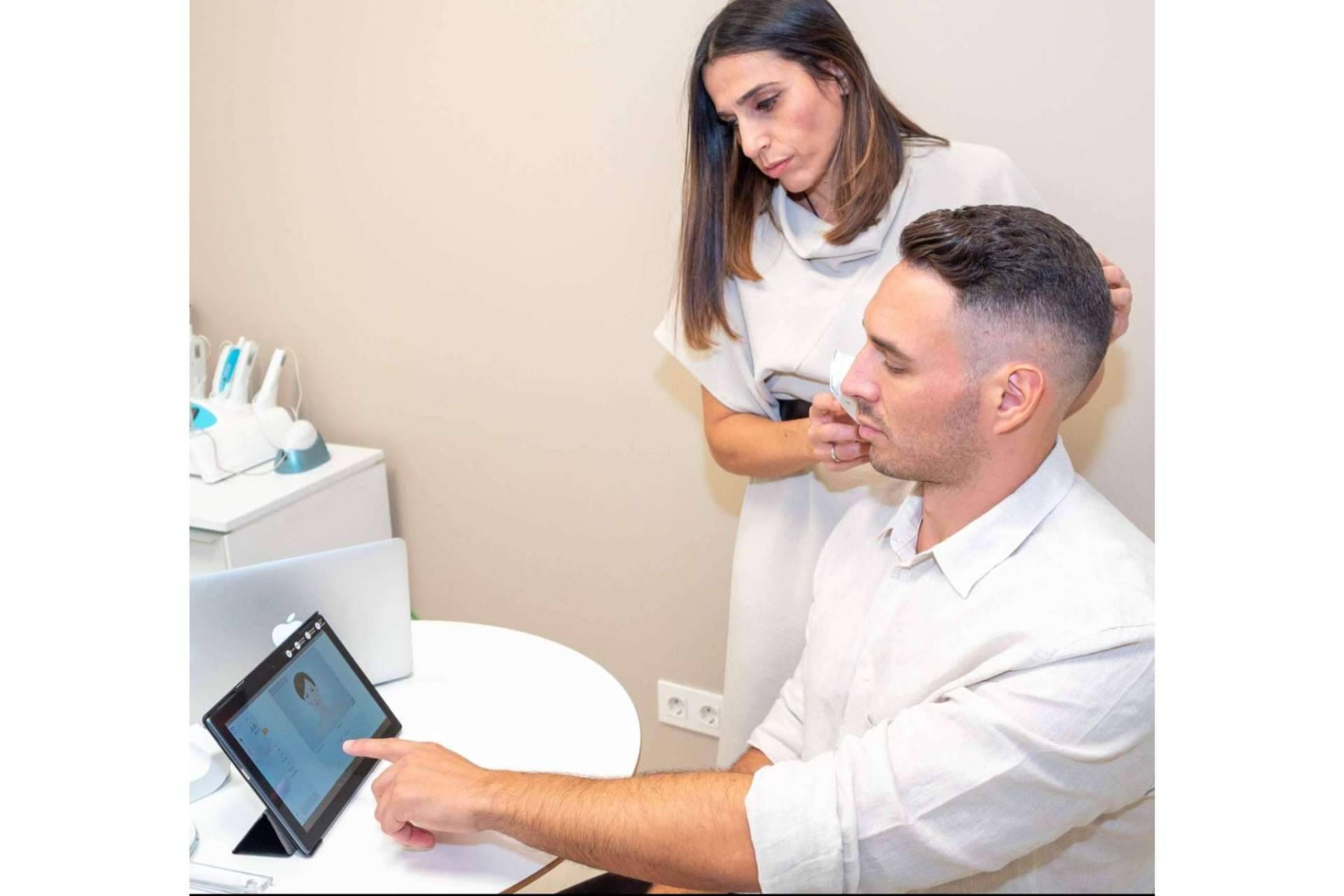 Técnicas y tratamientos de vanguardia en rejuvenecimiento facial en el Centro Médico Estético África