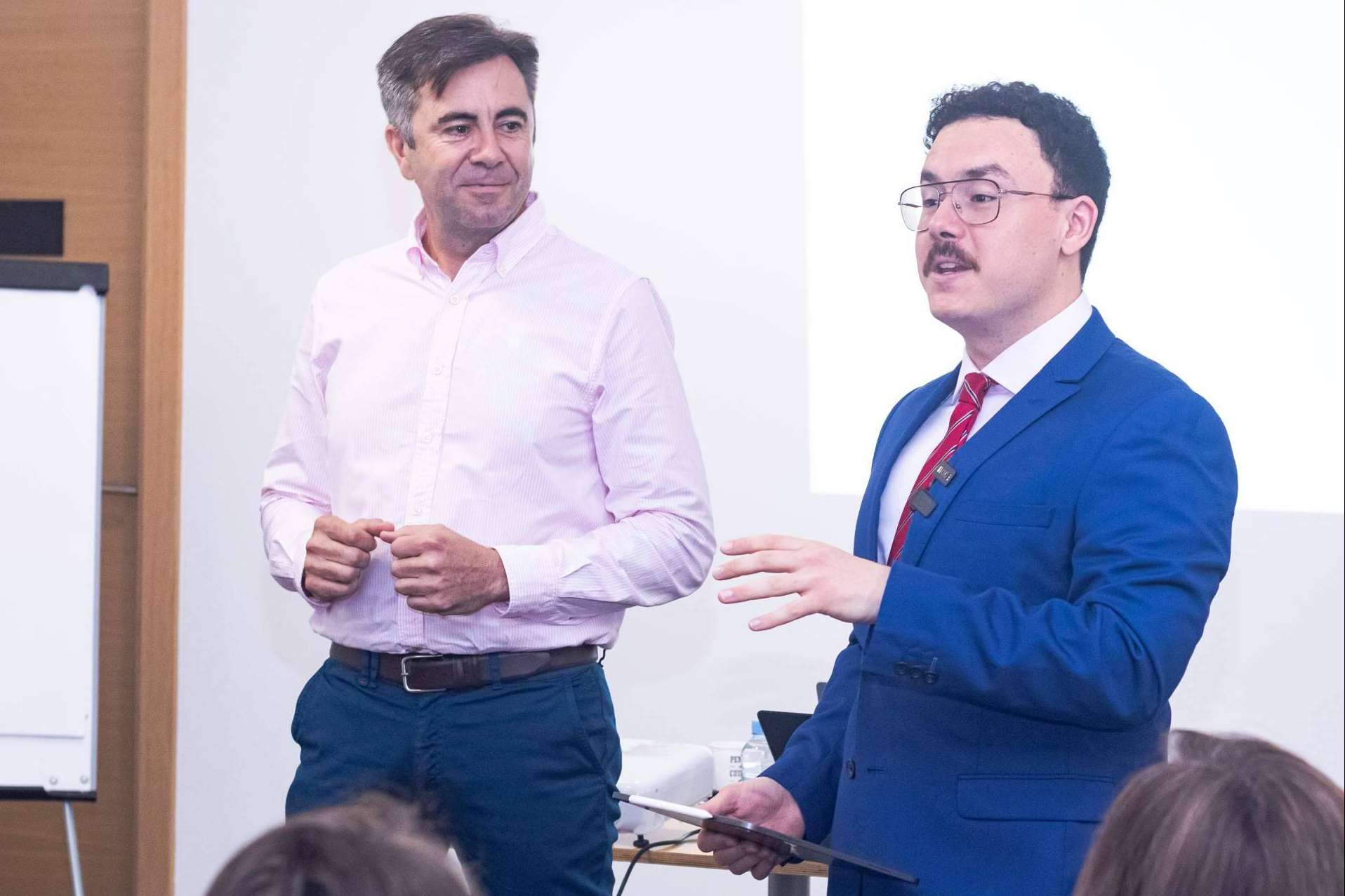 Curso de oratoria Madrid de Fernando Miralles para mejorar la capacidad de liderazgo y persuasión
