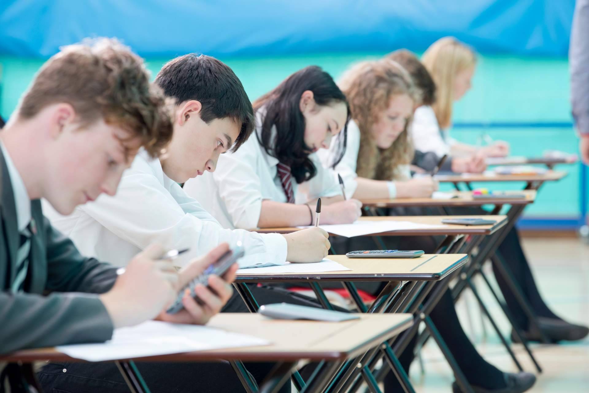Ayuda Universitaria facilita las búsquedas en Dialnet Unirioja