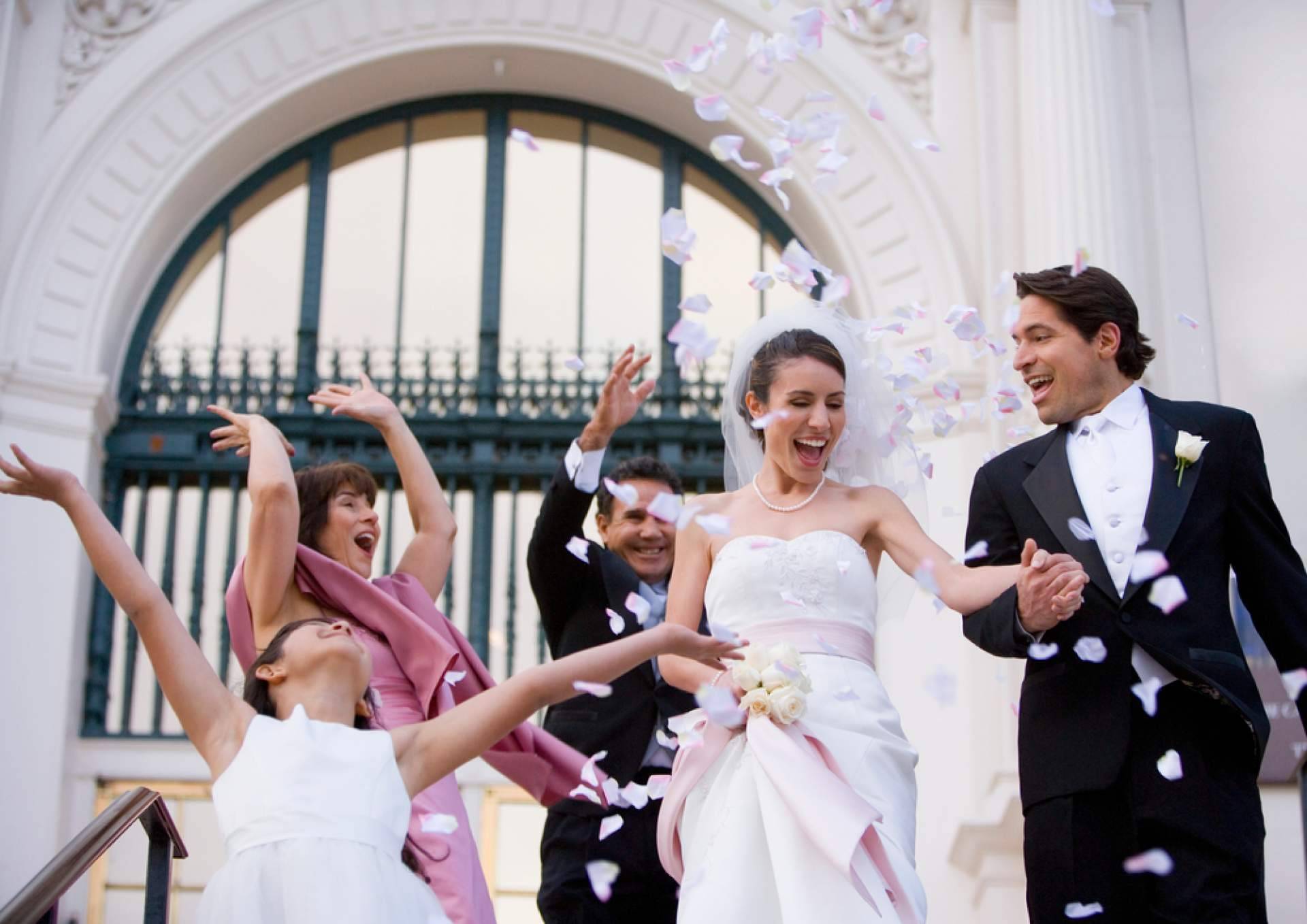 Complementos imprescindibles para una boda, por Detalles Armonía