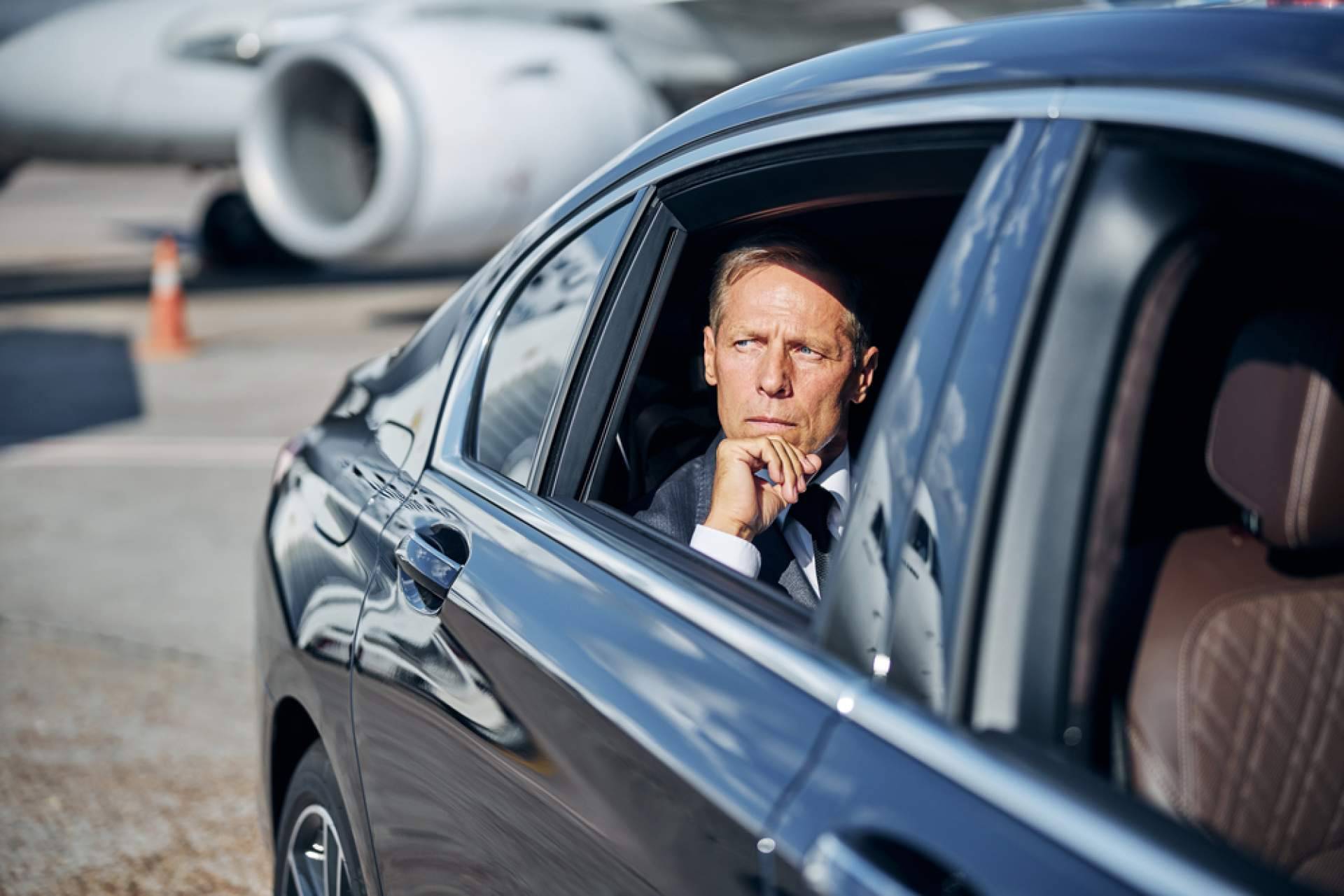 Viaje al aeropuerto sin preocupaciones con el servicio de taxi de Radio Taxi Gasteiz en Bilbao