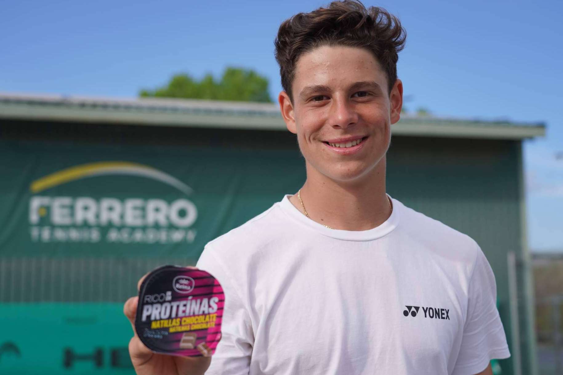 Ferrero Tennis Academy y Postres Reina se unen para la mejor salud de sus deportistas