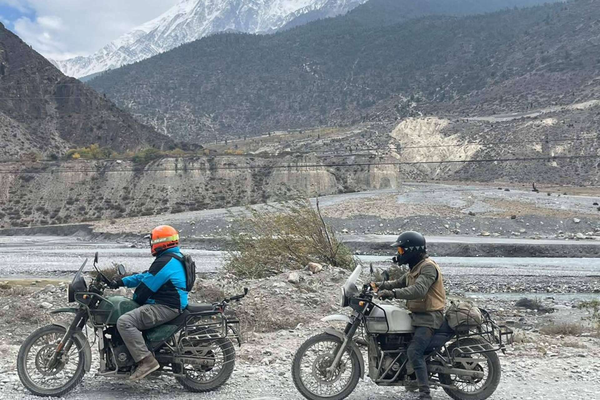 ¿Dónde disfrutar de la naturaleza y las aventuras en compañía de nuevos amigos? Motorbeach Viajes