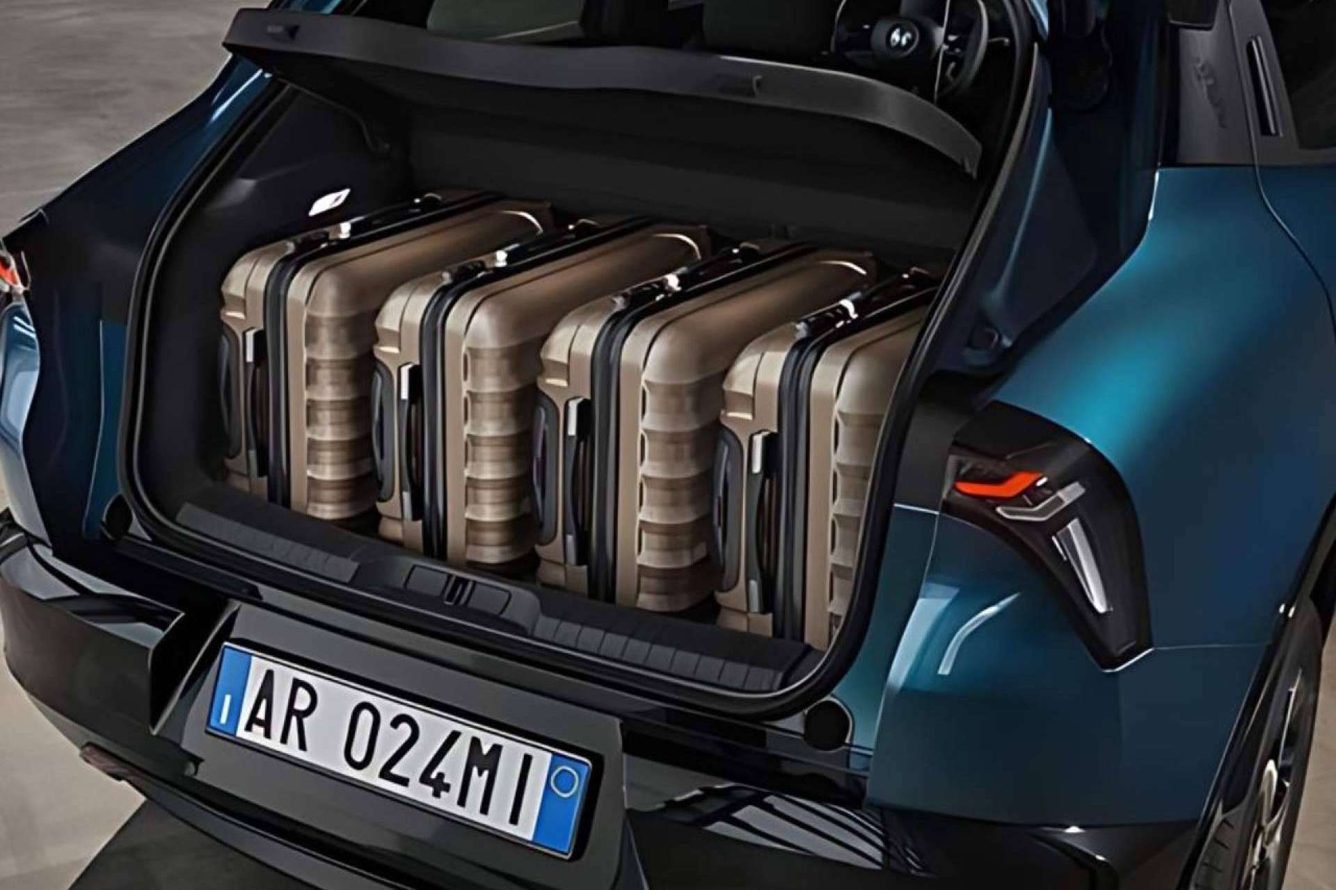 Alfa Romeo Junior; la revolución eléctrica llega a España