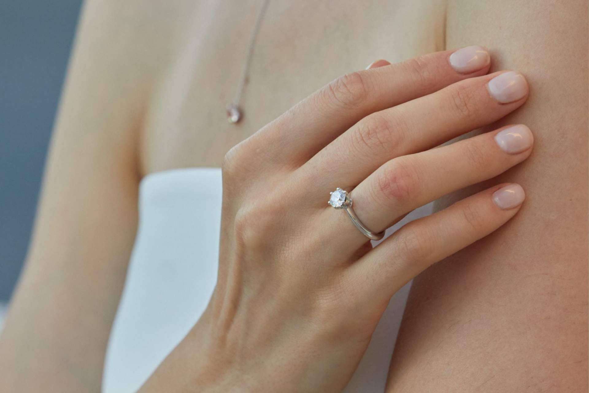Mimoke, la marca ética de joyería que eligen los novios comprometidos