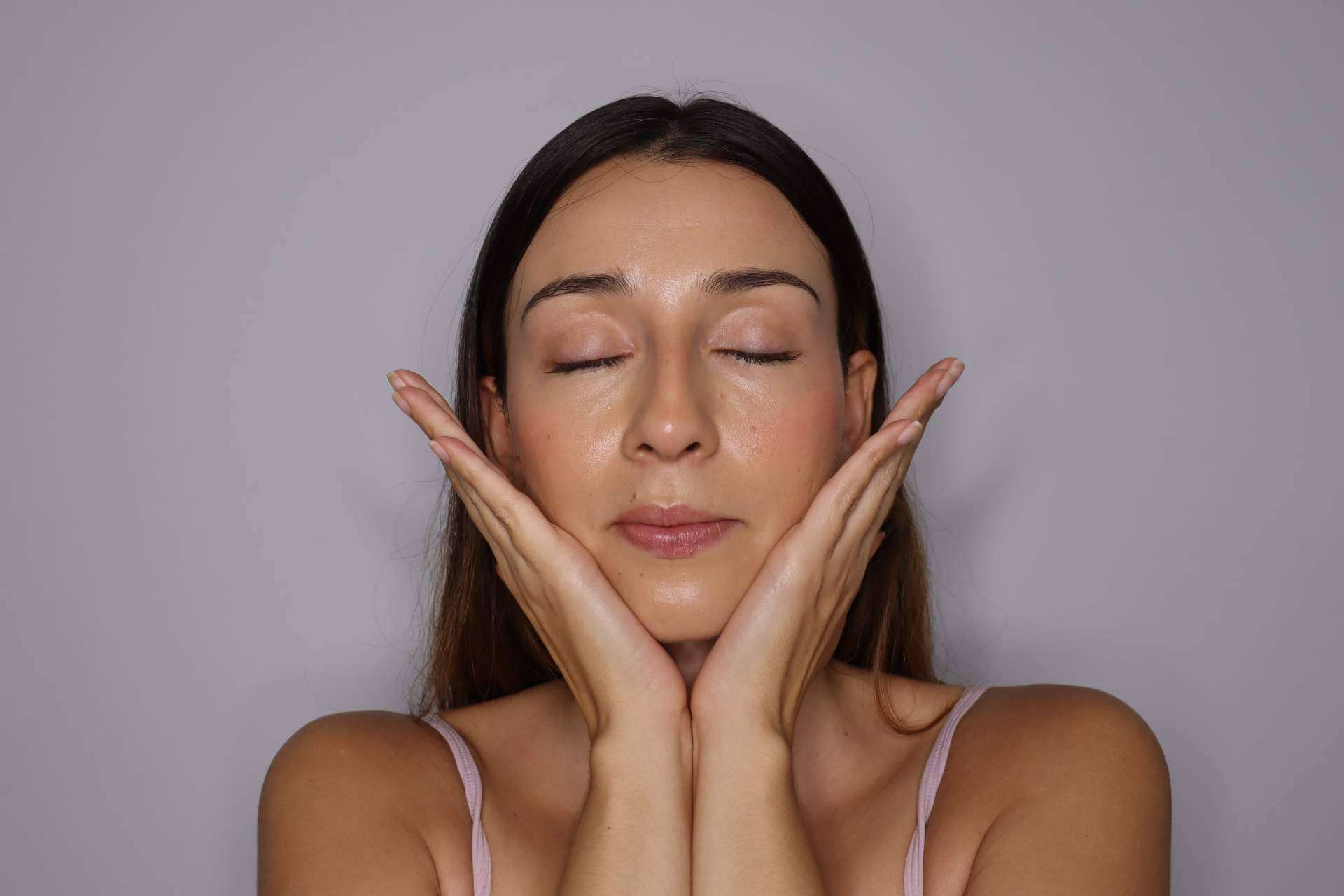 KatheYogui ofrece un curso de Yoga Facial que ha vendido miles de copias en menos de 1 año