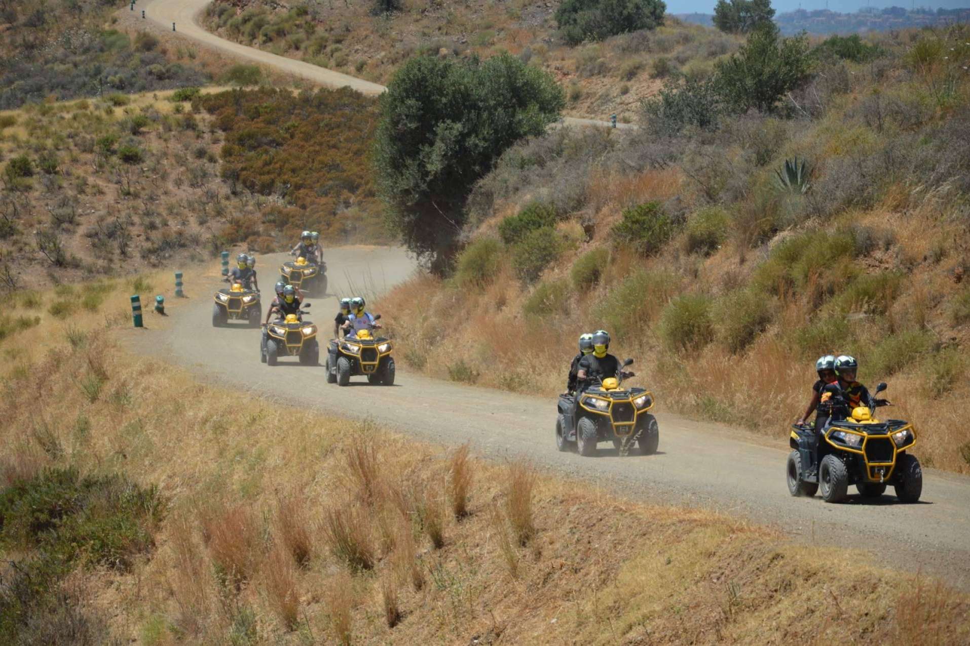 Recorrer la Sierra de Mijas en quads, una experiencia off-road que promete máxima diversión