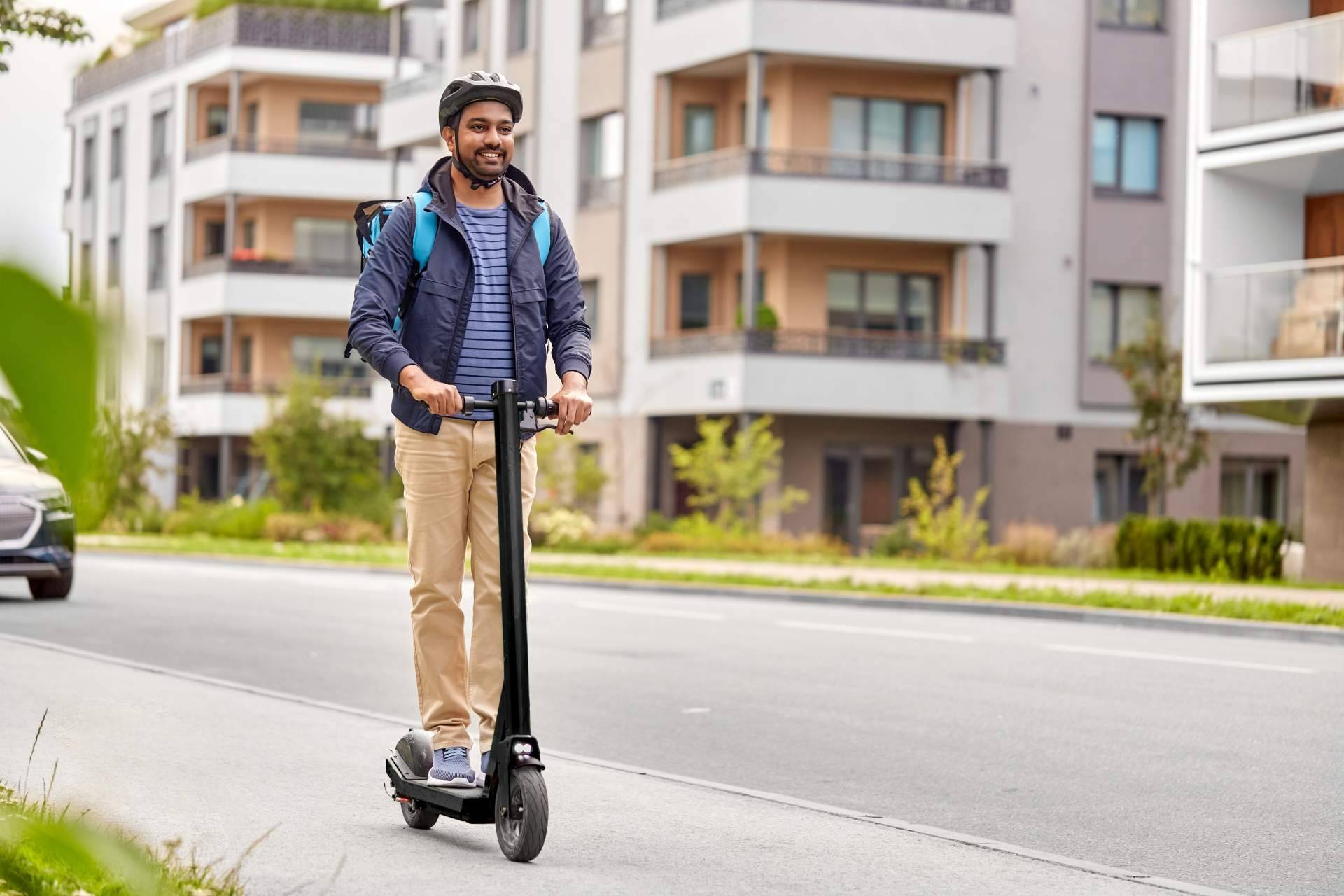 Electyum y los beneficios de los patinetes eléctricos en entornos urbanos