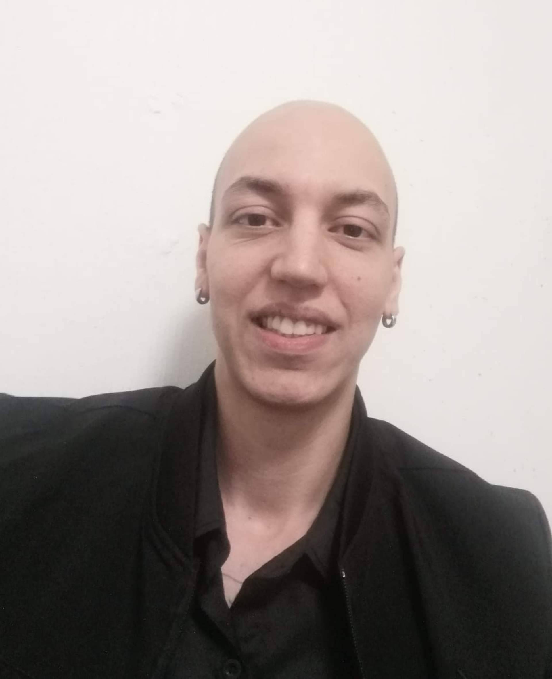 Erik Bogos trata de ayudar a sus lectores a encontrar su independencia personal en su libro, ‘Toma las riendas de tu vida’