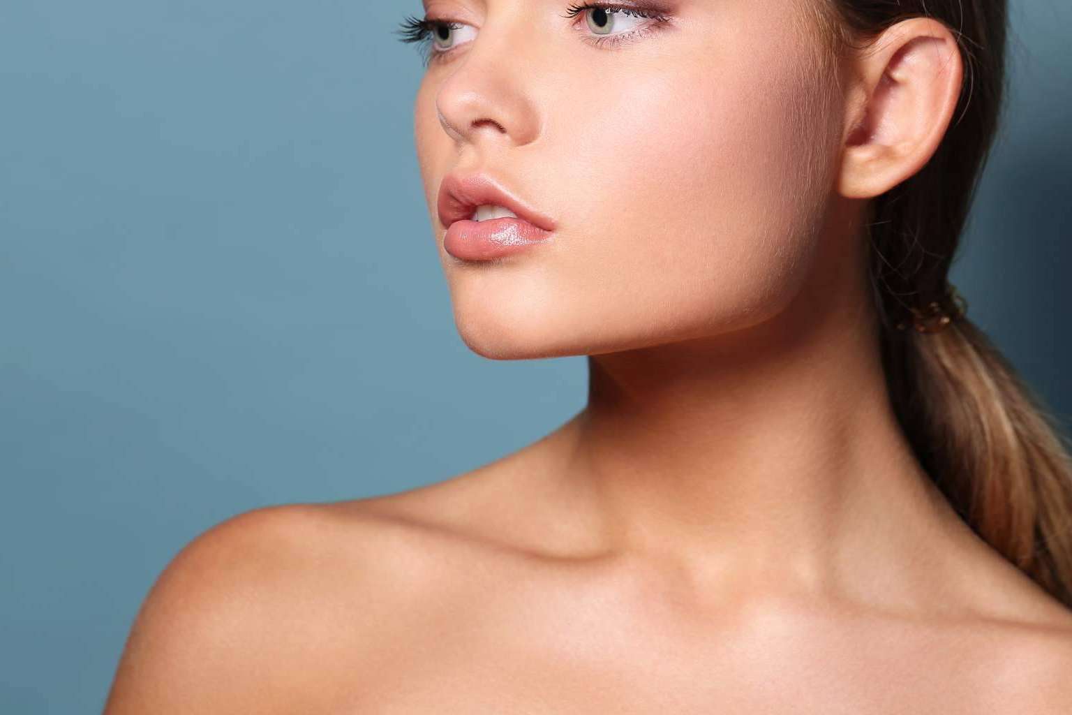 360Clinics ayuda a obtener labios más hidratados y perfilados con aplicación de ácido hialurónico