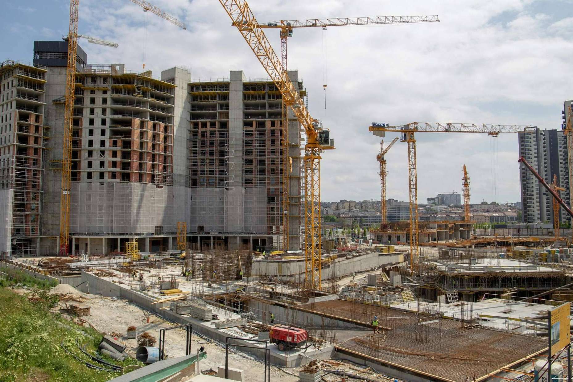 Wikiobra es una herramienta digital que facilita la contratación de proveedores en el sector de construcción