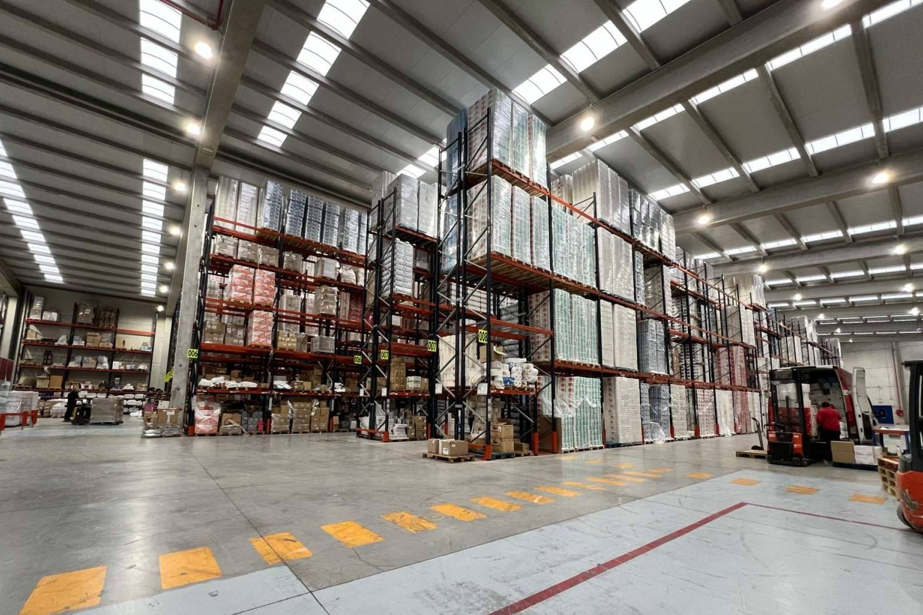 Suministro de productos de higiene profesional y equipamientos de hostelería y lavandería