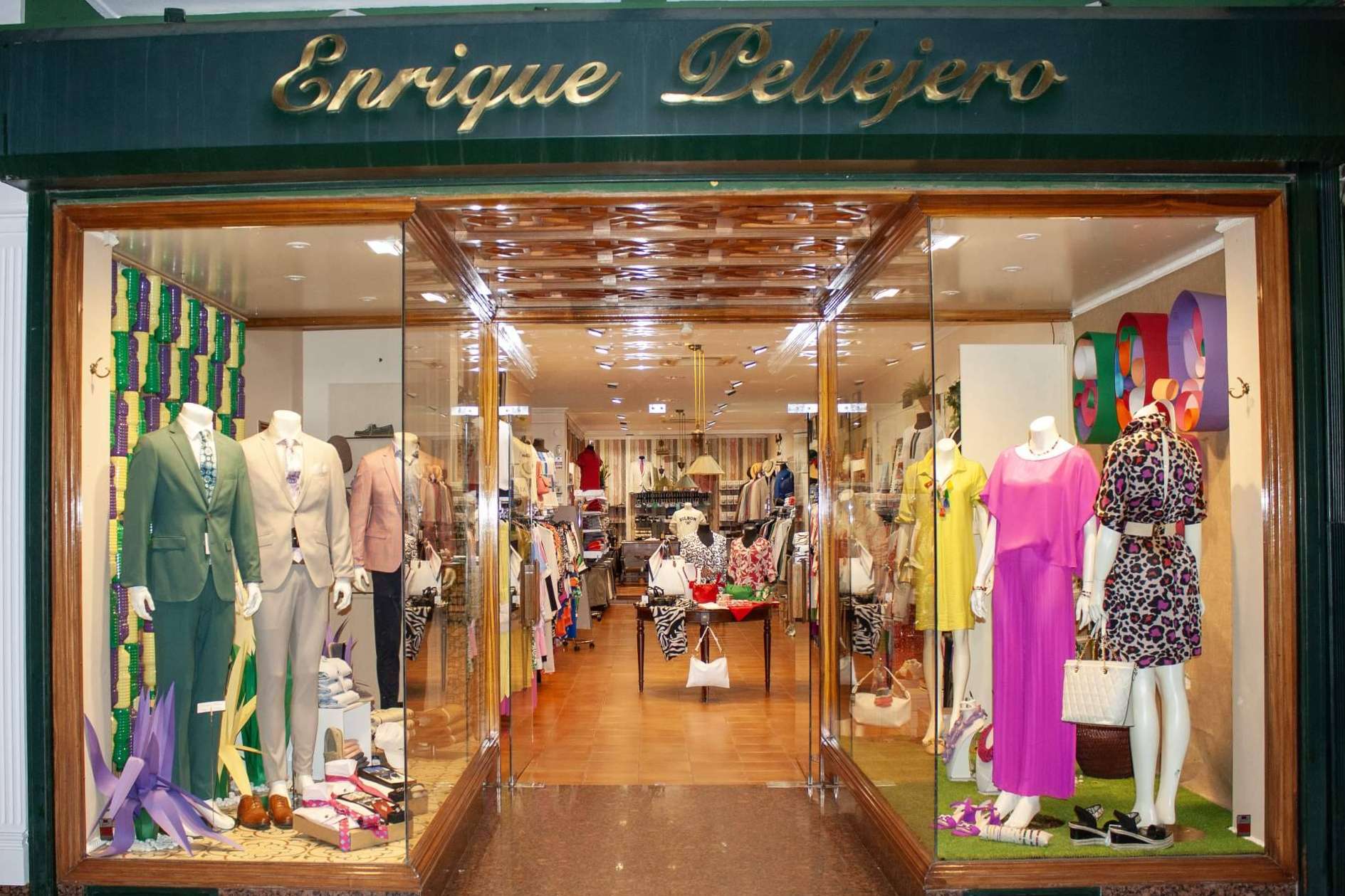 Vestir con elegancia y calidad con la tienda online Enrique Pellejero