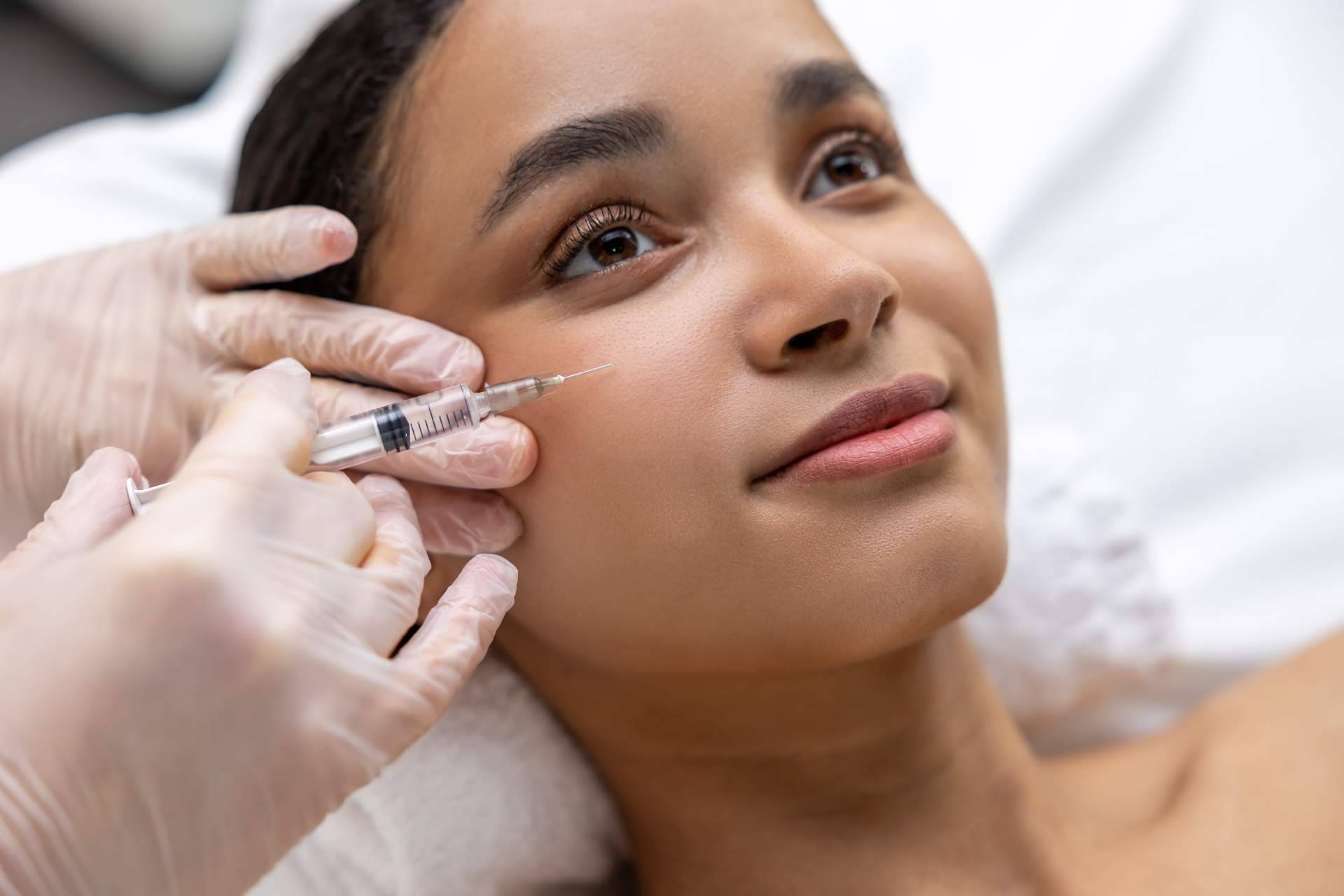 Rejuvenecer la piel es más sencillo con los tratamientos de bótox del Centro Estética El Pilar