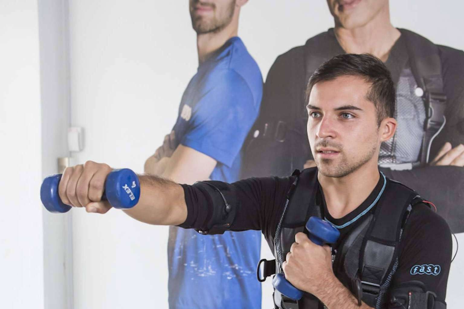 El entrenamiento con electroestimulación muscular mejora la salud física y mental en 20 minutos