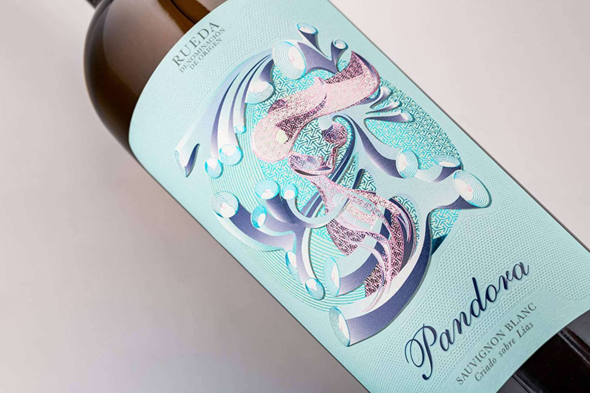 Los amantes del vino recomiendan los vinos de Pandora para refrescarse este verano