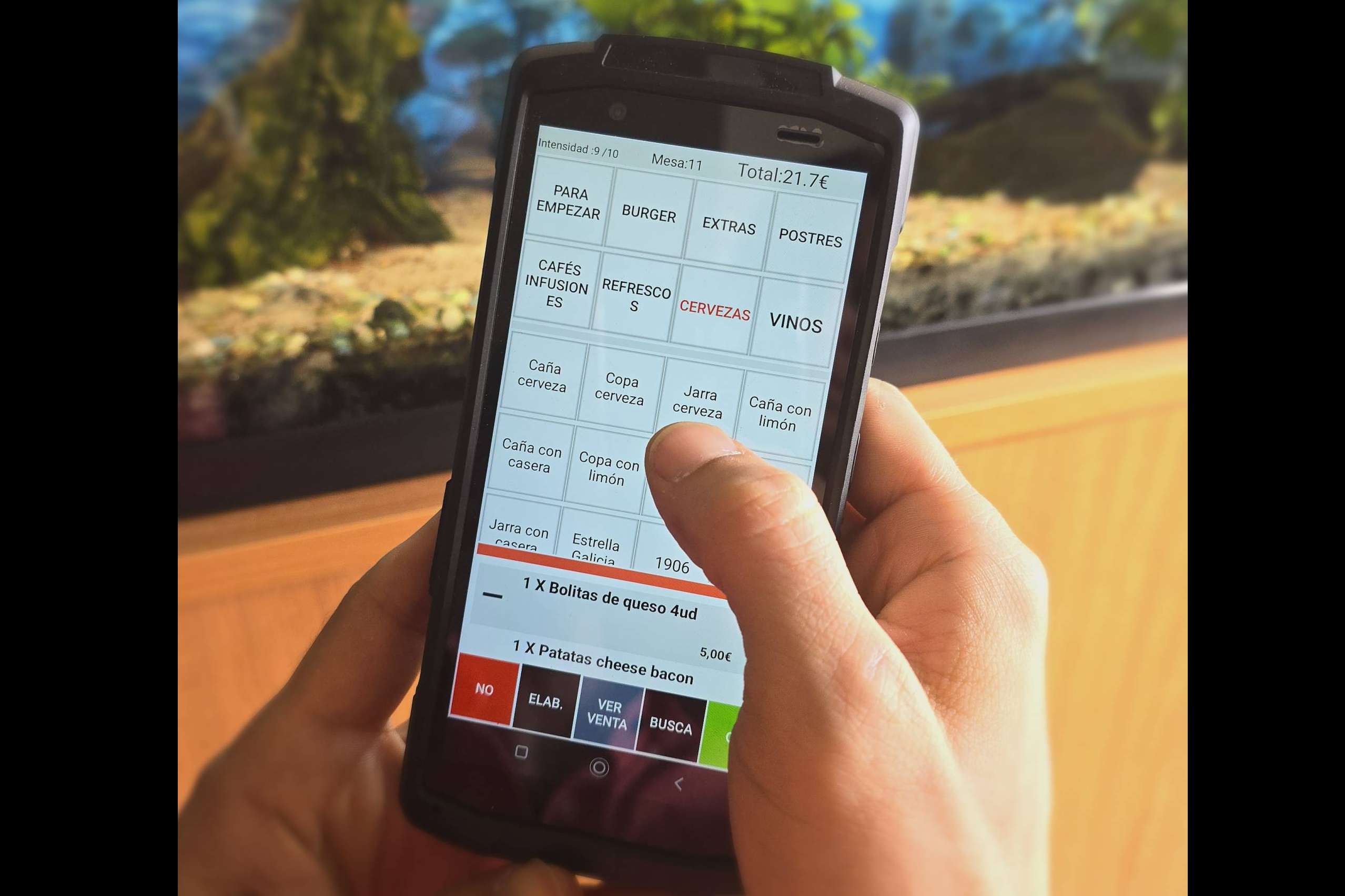 Deisoft señala los beneficios de utilizar un TPV en bares, restaurantes y pequeños comercios