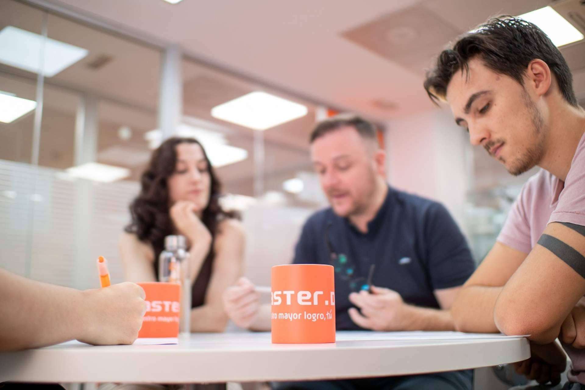 MasterD ha desarrollado una metodología innovadora para preparar oposiciones