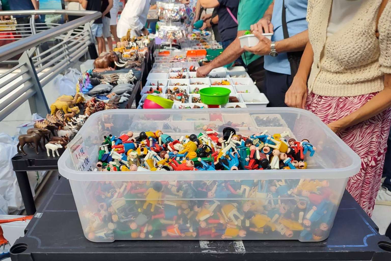 Disfrutar del Mercado del Juguete de Madrid este sábado 5 de octubre en el Centro Comercial Plaza de Aluche